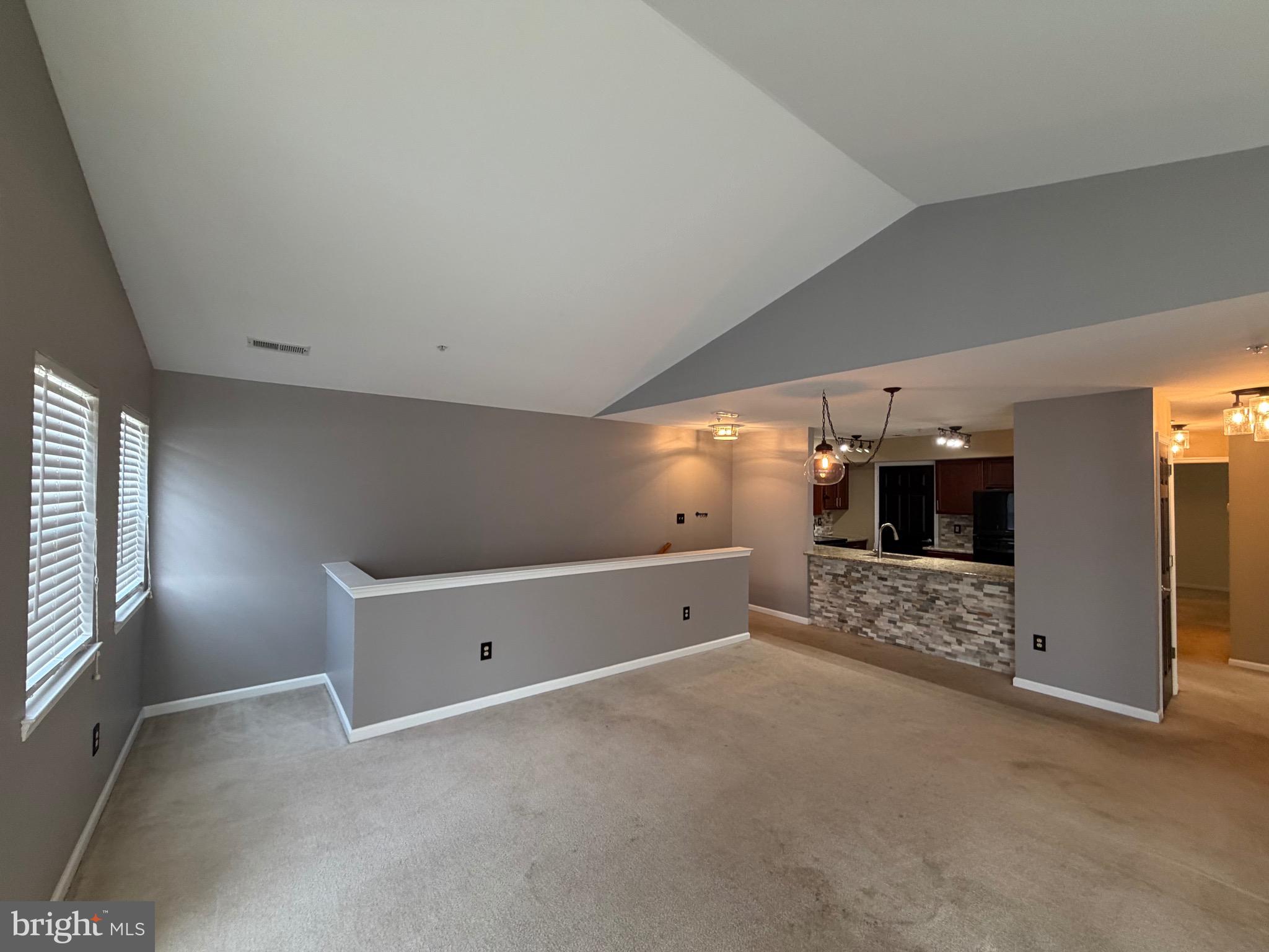 WALNUT BANK FARMS - Residential Lease