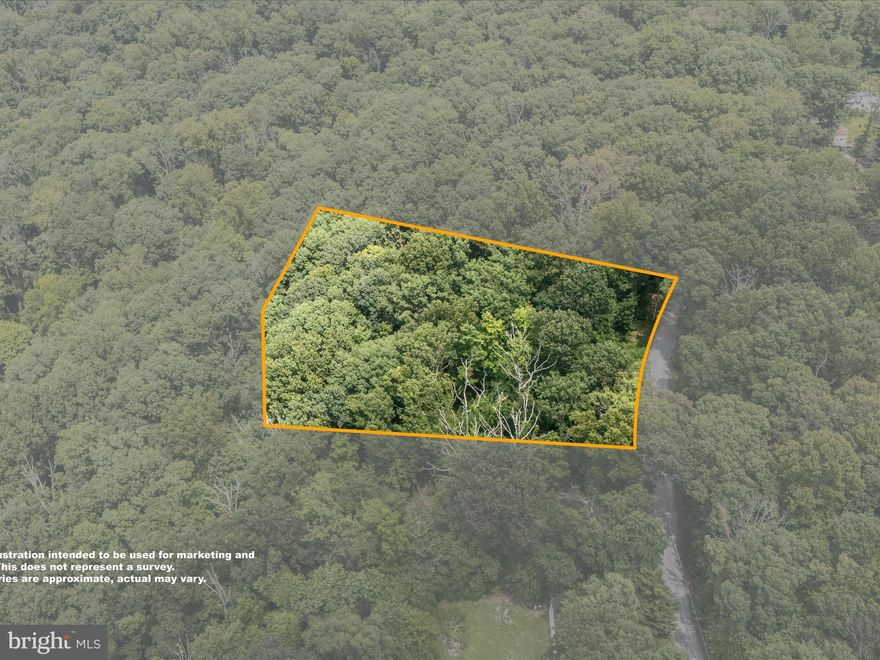 Four lots totaling approx. a half acre with seasonal westerly views of the Shenandoah Valley, offers a great residential/recreational site steps away from the Appalachian Trail. Electric, public water, and Comcast Xfinity hookups are all available. Westridge Hills HOA with light restrictions. Access to a private fishing pond.