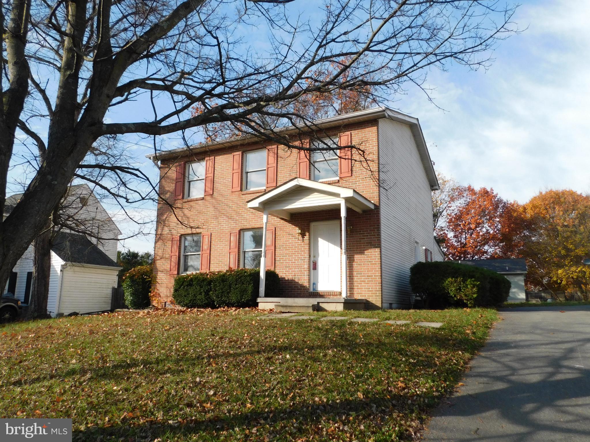 BRENTWOOD TERRACE - Residential Lease