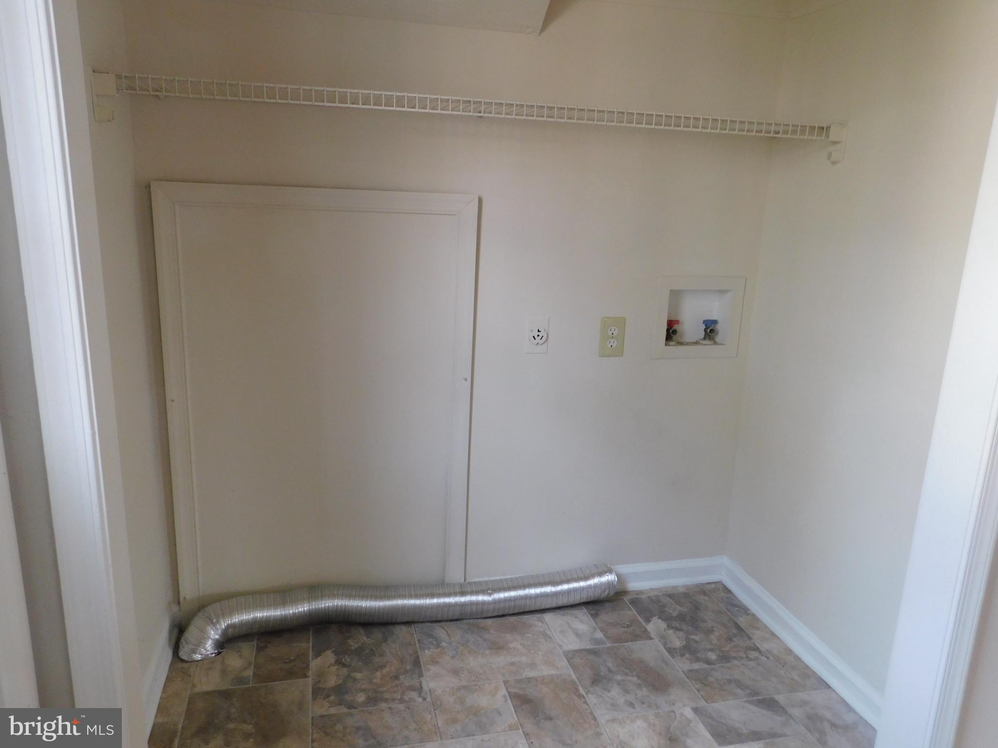 BRENTWOOD TERRACE - Residential Lease