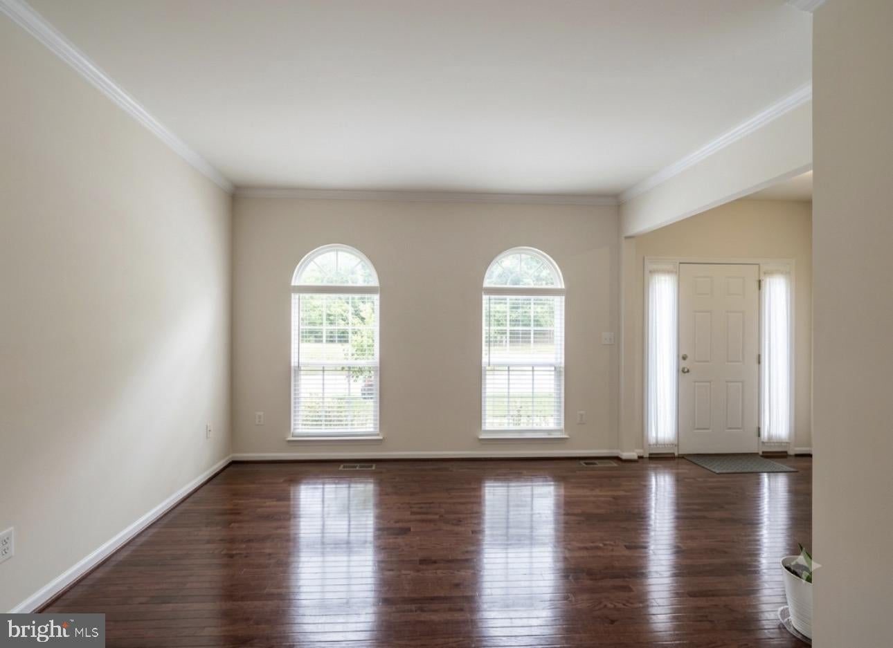 8268 LINBLAKE COURT
