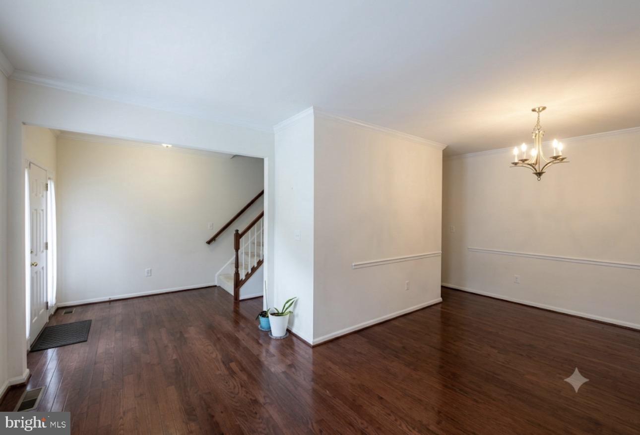 8268 LINBLAKE COURT