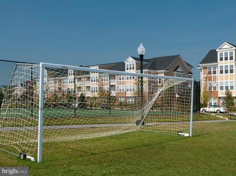 WESTCHESTER SQUARE - Residential