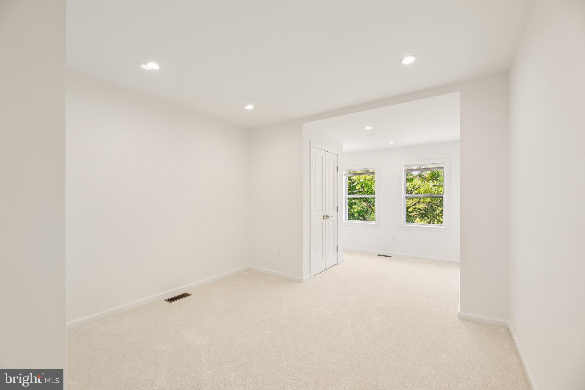 CLIFTON PARK - Residential