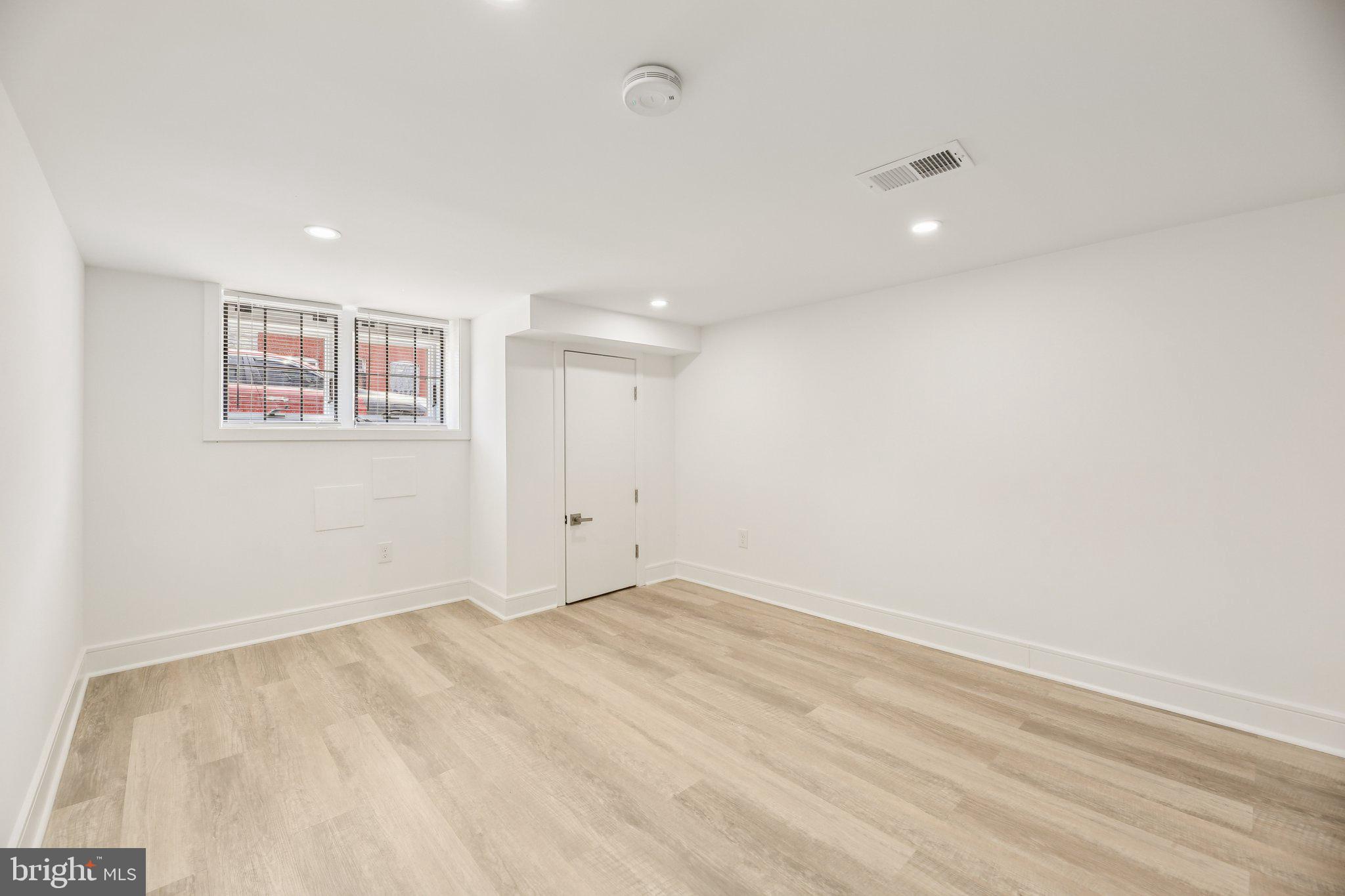CLIFTON PARK - Residential