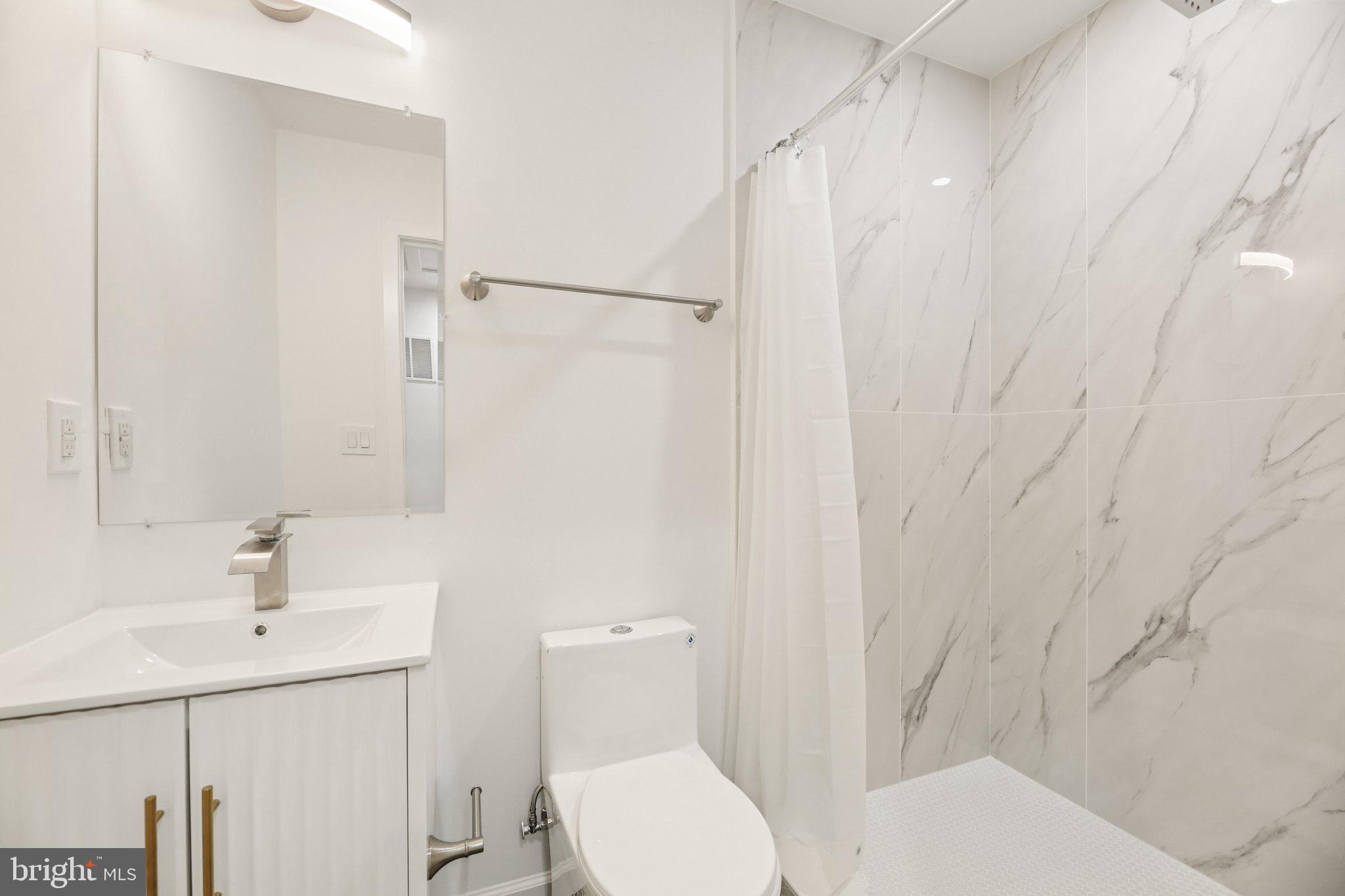 CLIFTON PARK - Residential