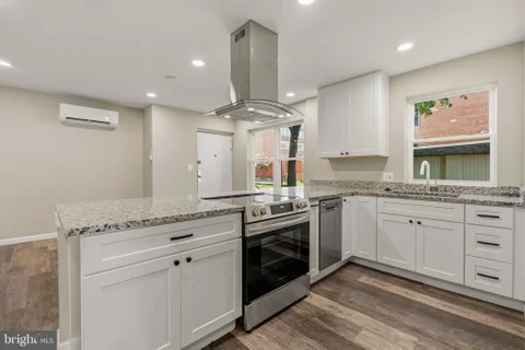 MLS: DCDC2278778