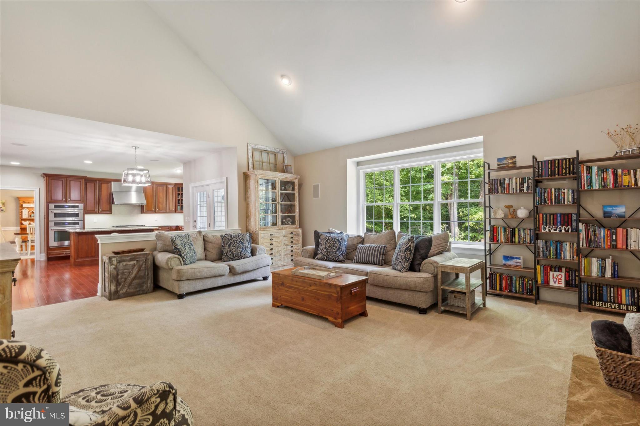 UPPER MOUNTAIN ESTS - Residential