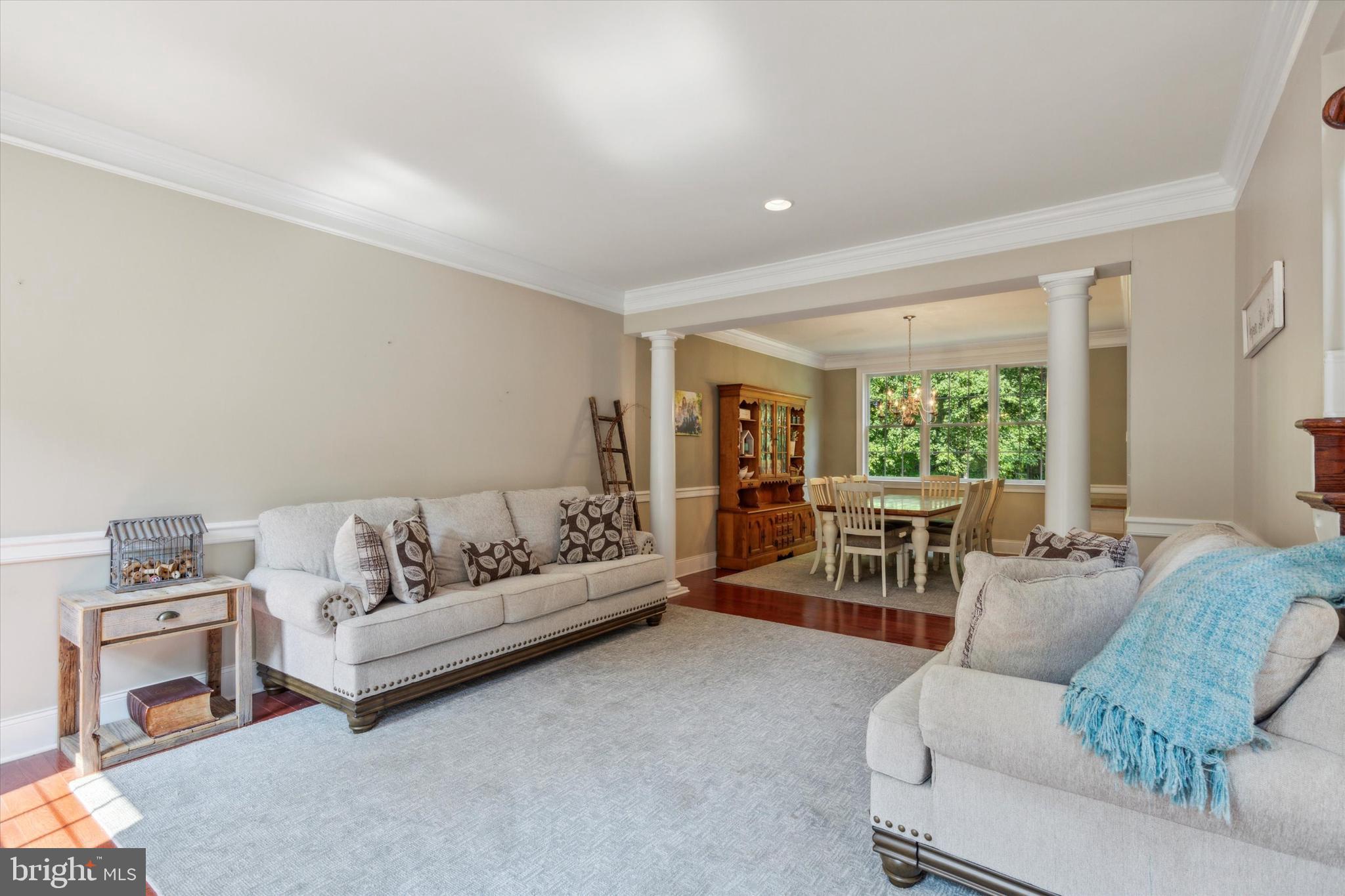 UPPER MOUNTAIN ESTS - Residential