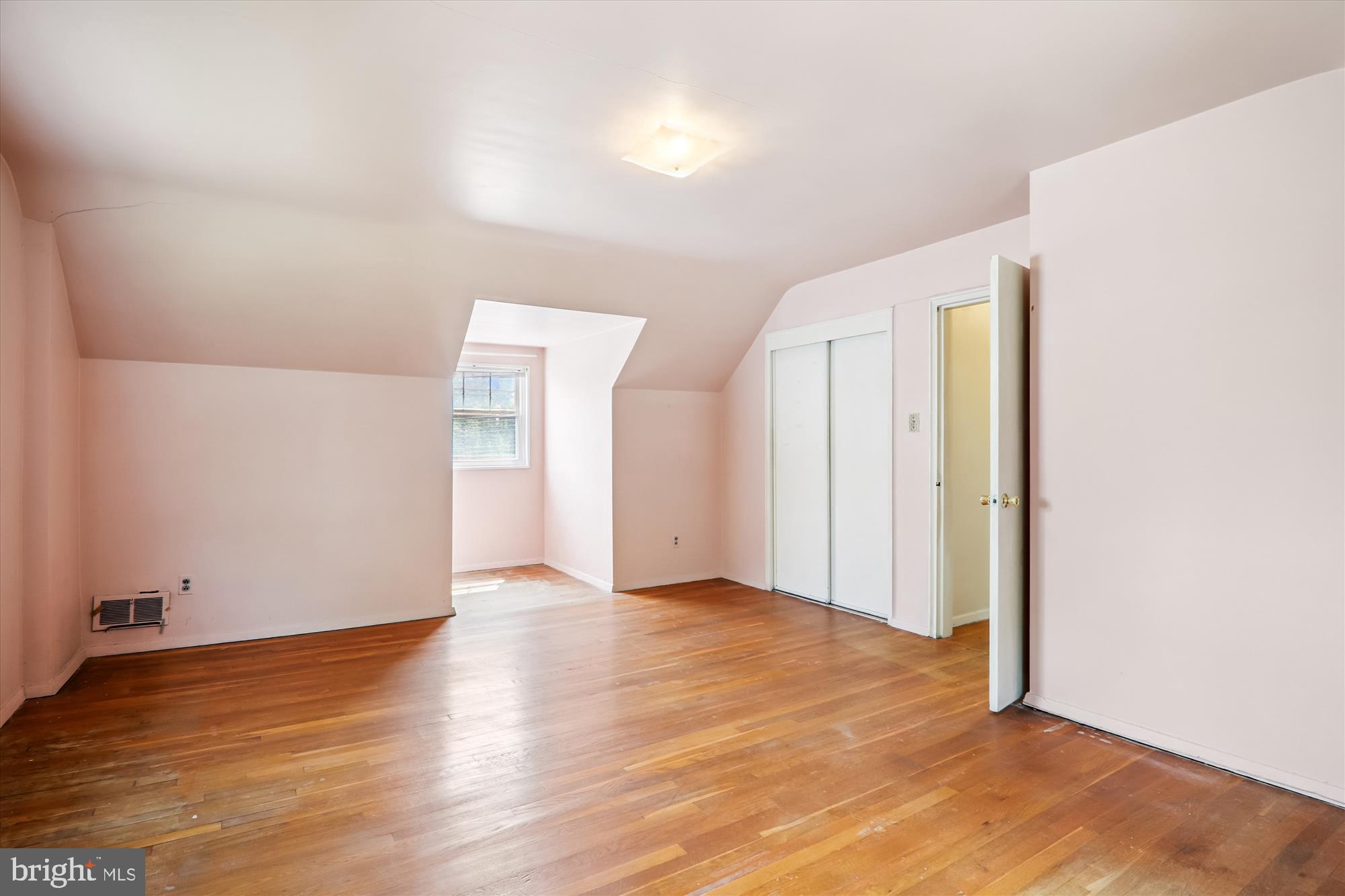 ADELPHI HEIGHTS - Residential