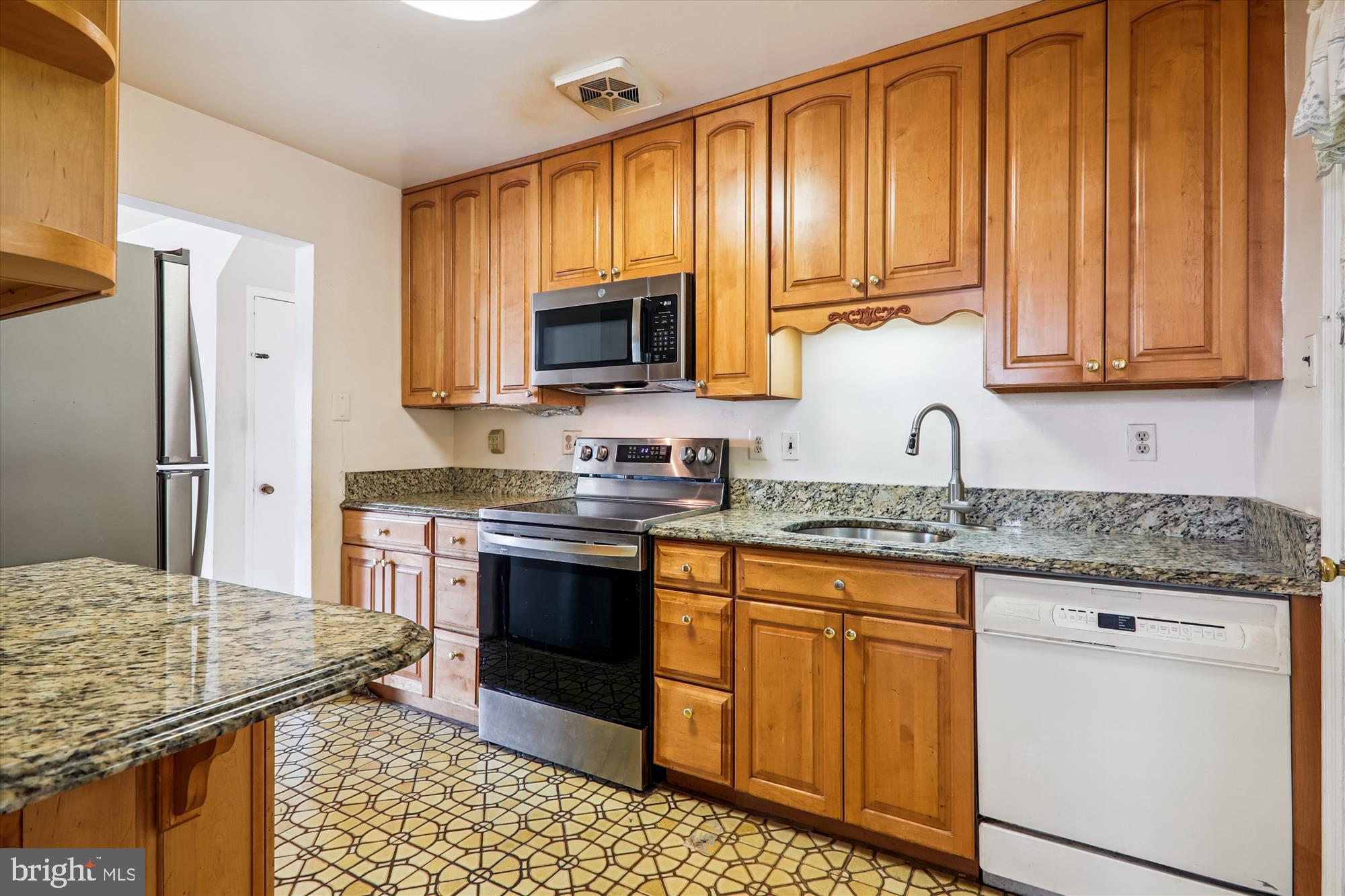 ADELPHI HEIGHTS - Residential