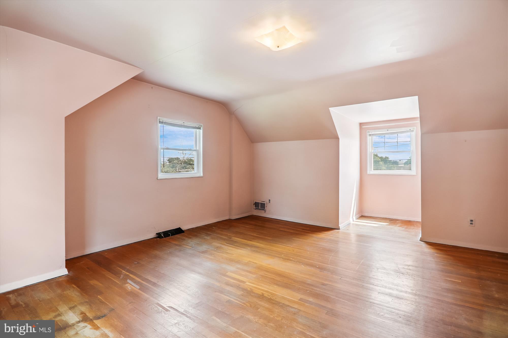 ADELPHI HEIGHTS - Residential