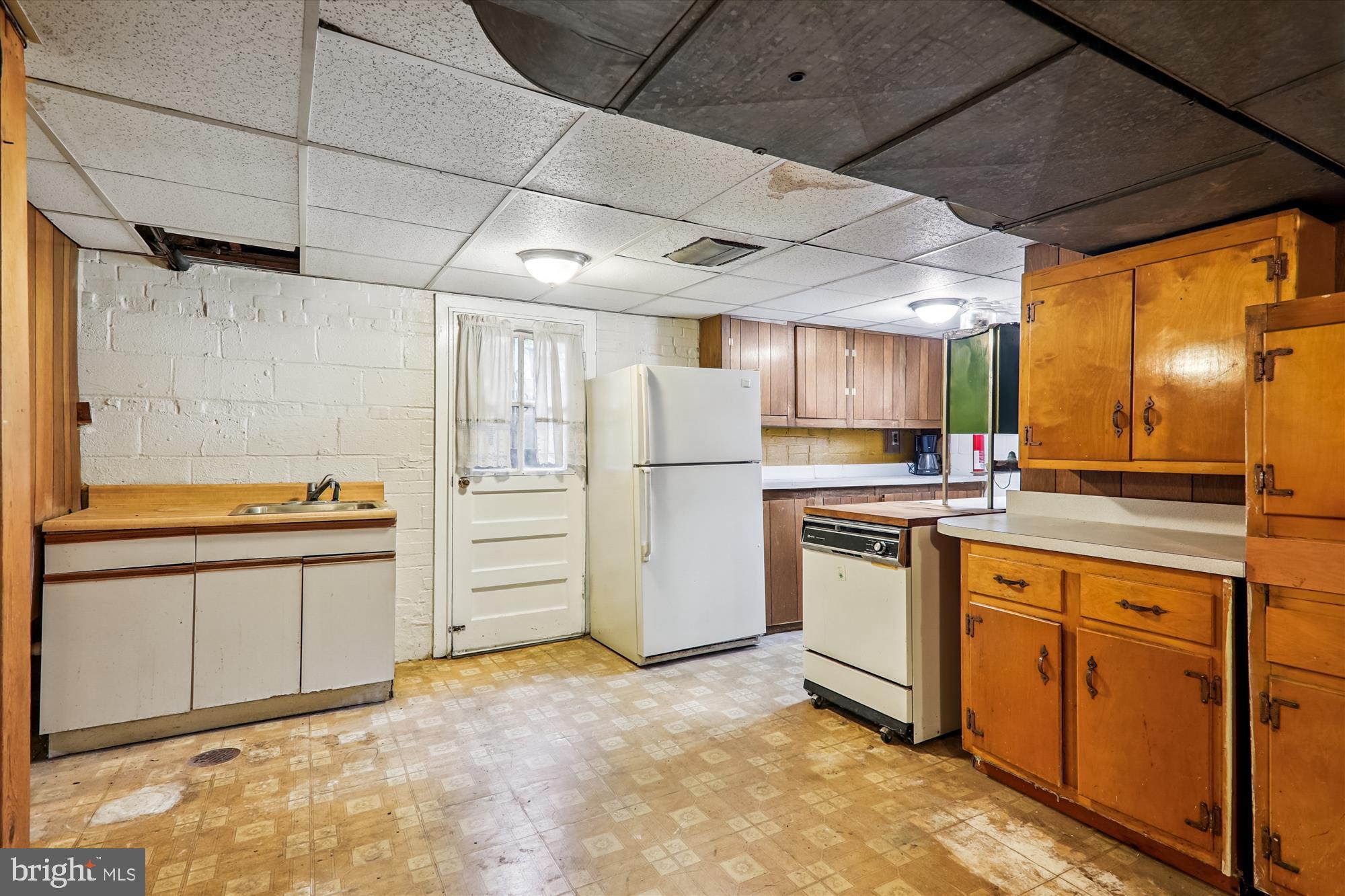 ADELPHI HEIGHTS - Residential