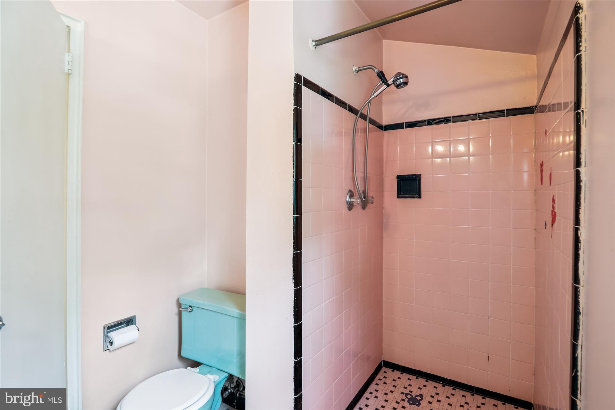 ADELPHI HEIGHTS - Residential