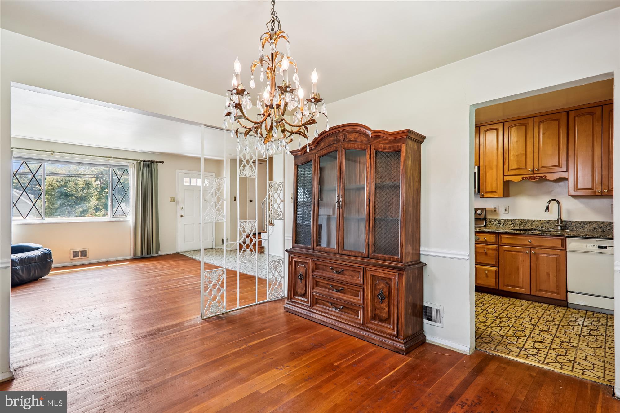 ADELPHI HEIGHTS - Residential