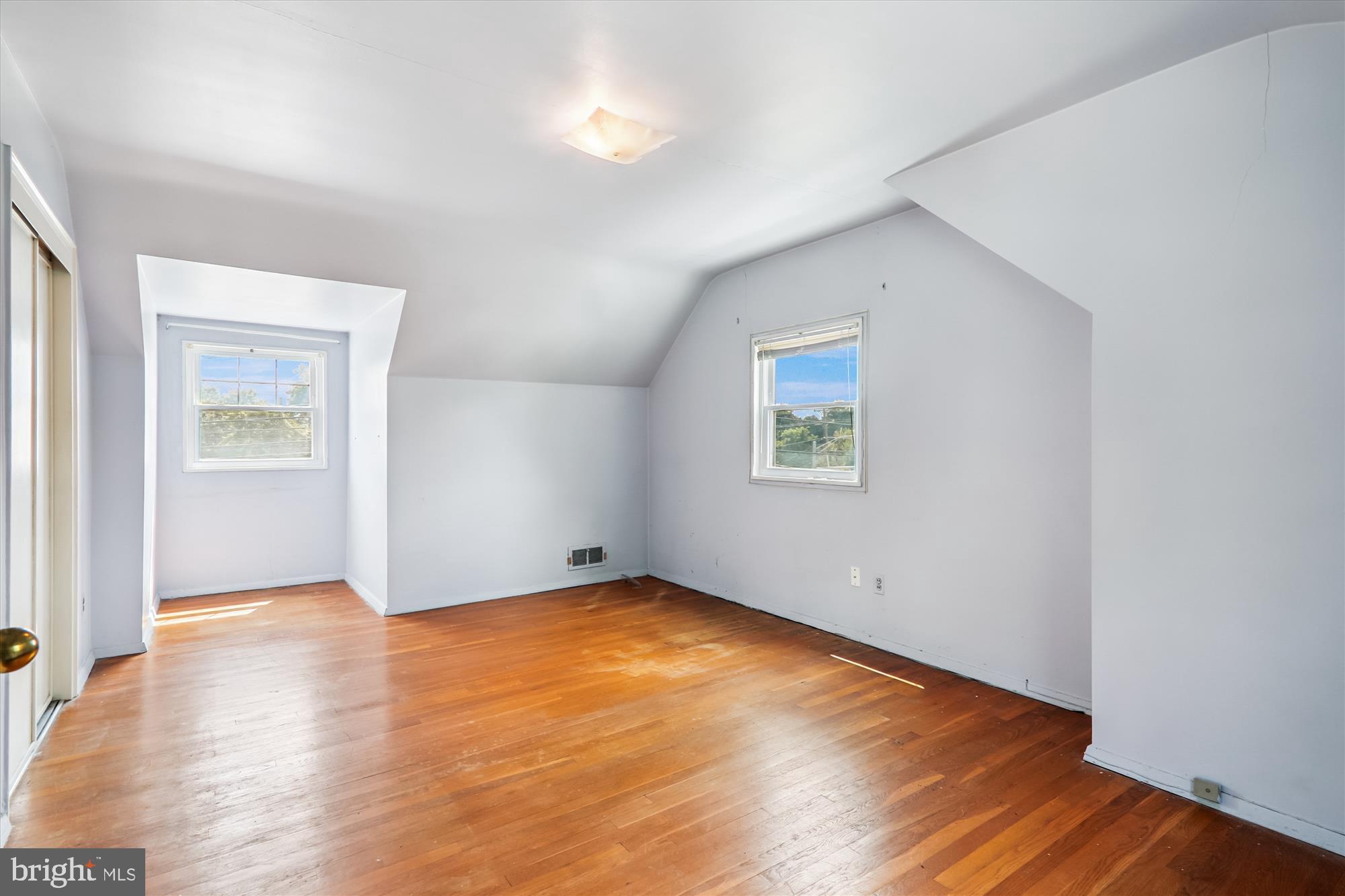 ADELPHI HEIGHTS - Residential