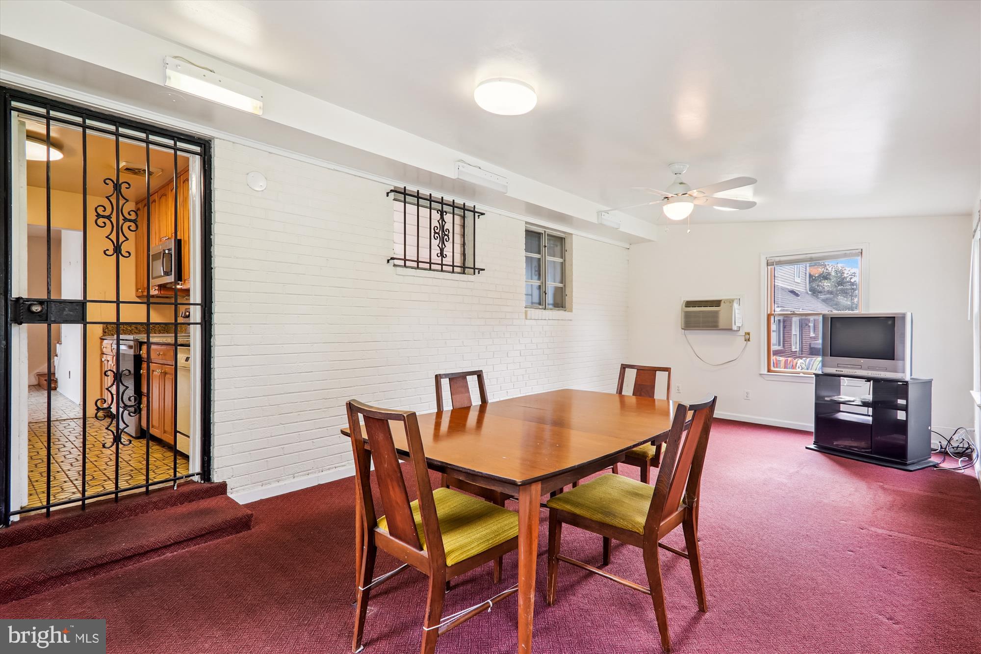 ADELPHI HEIGHTS - Residential