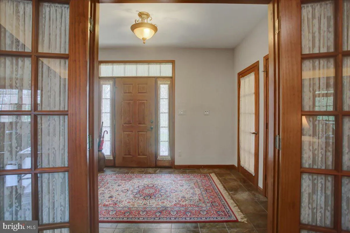 Fayetteville, Pennsylvania 17222, United States, 4 Bedrooms Bedrooms, ,4 BathroomsBathrooms,Residential,Coming Soon,98919