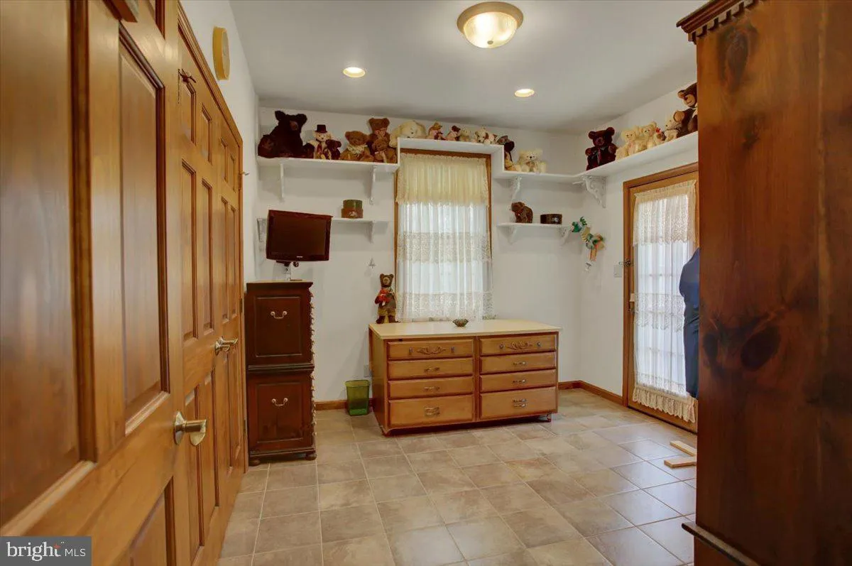 Fayetteville, Pennsylvania 17222, United States, 4 Bedrooms Bedrooms, ,4 BathroomsBathrooms,Residential,Coming Soon,98919