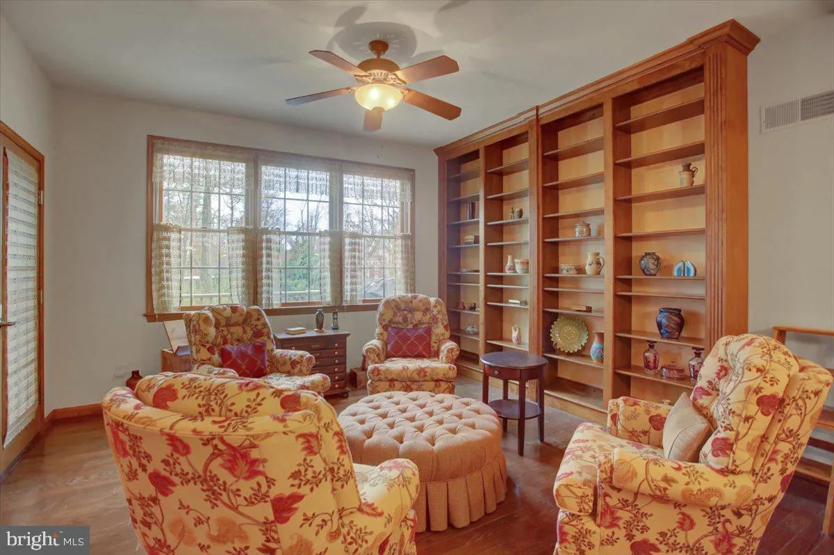 Fayetteville, Pennsylvania 17222, United States, 4 Bedrooms Bedrooms, ,4 BathroomsBathrooms,Residential,Coming Soon,98919