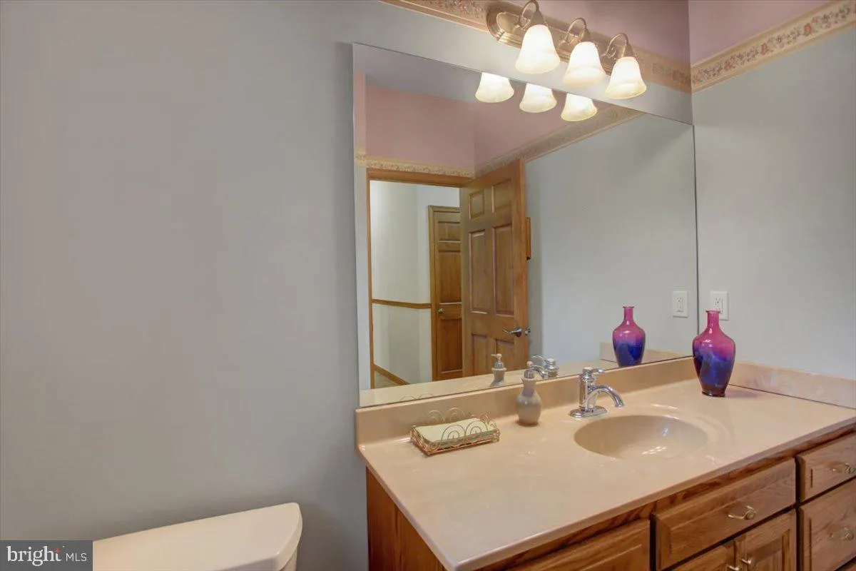 Fayetteville, Pennsylvania 17222, United States, 4 Bedrooms Bedrooms, ,4 BathroomsBathrooms,Residential,Coming Soon,98919