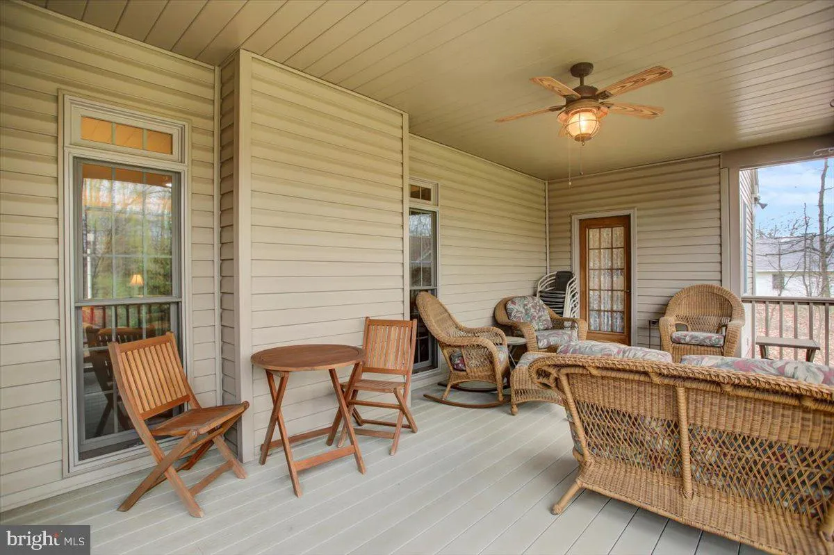 Fayetteville, Pennsylvania 17222, United States, 4 Bedrooms Bedrooms, ,4 BathroomsBathrooms,Residential,Coming Soon,98919