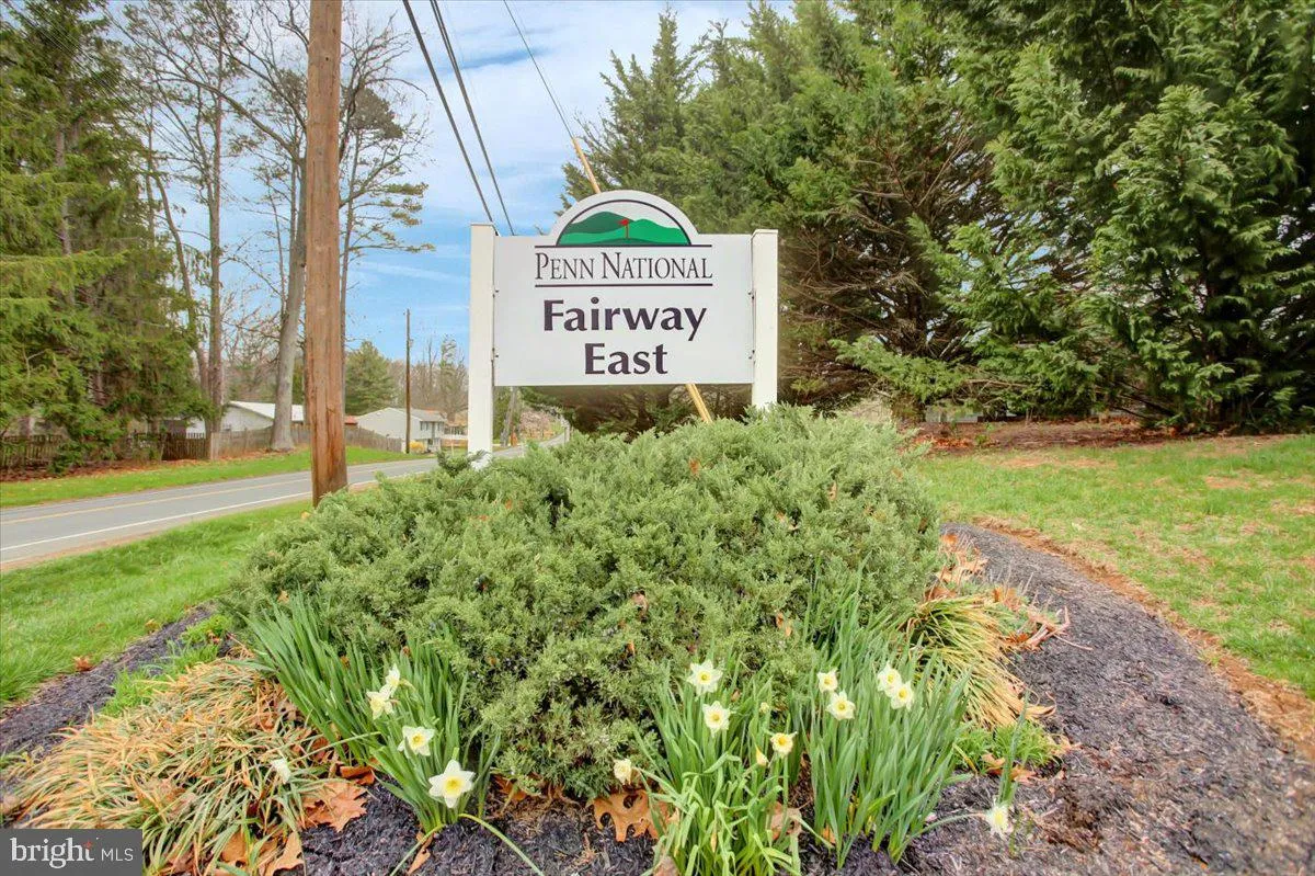 Fayetteville, Pennsylvania 17222, United States, 4 Bedrooms Bedrooms, ,4 BathroomsBathrooms,Residential,Coming Soon,98919