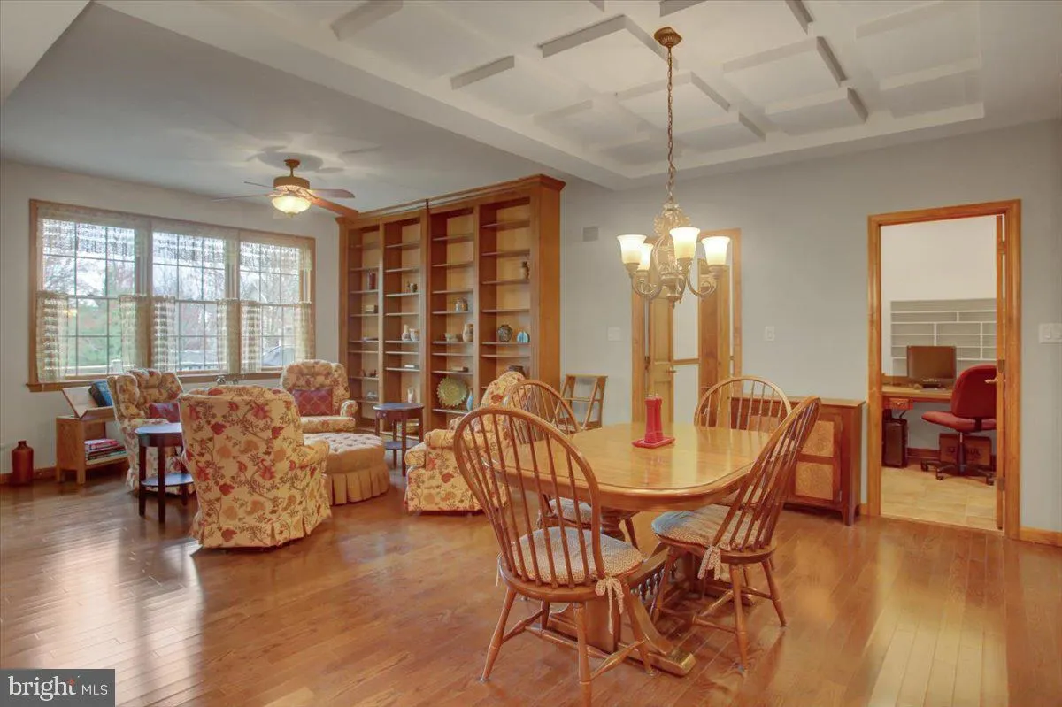 Fayetteville, Pennsylvania 17222, United States, 4 Bedrooms Bedrooms, ,4 BathroomsBathrooms,Residential,Coming Soon,98919