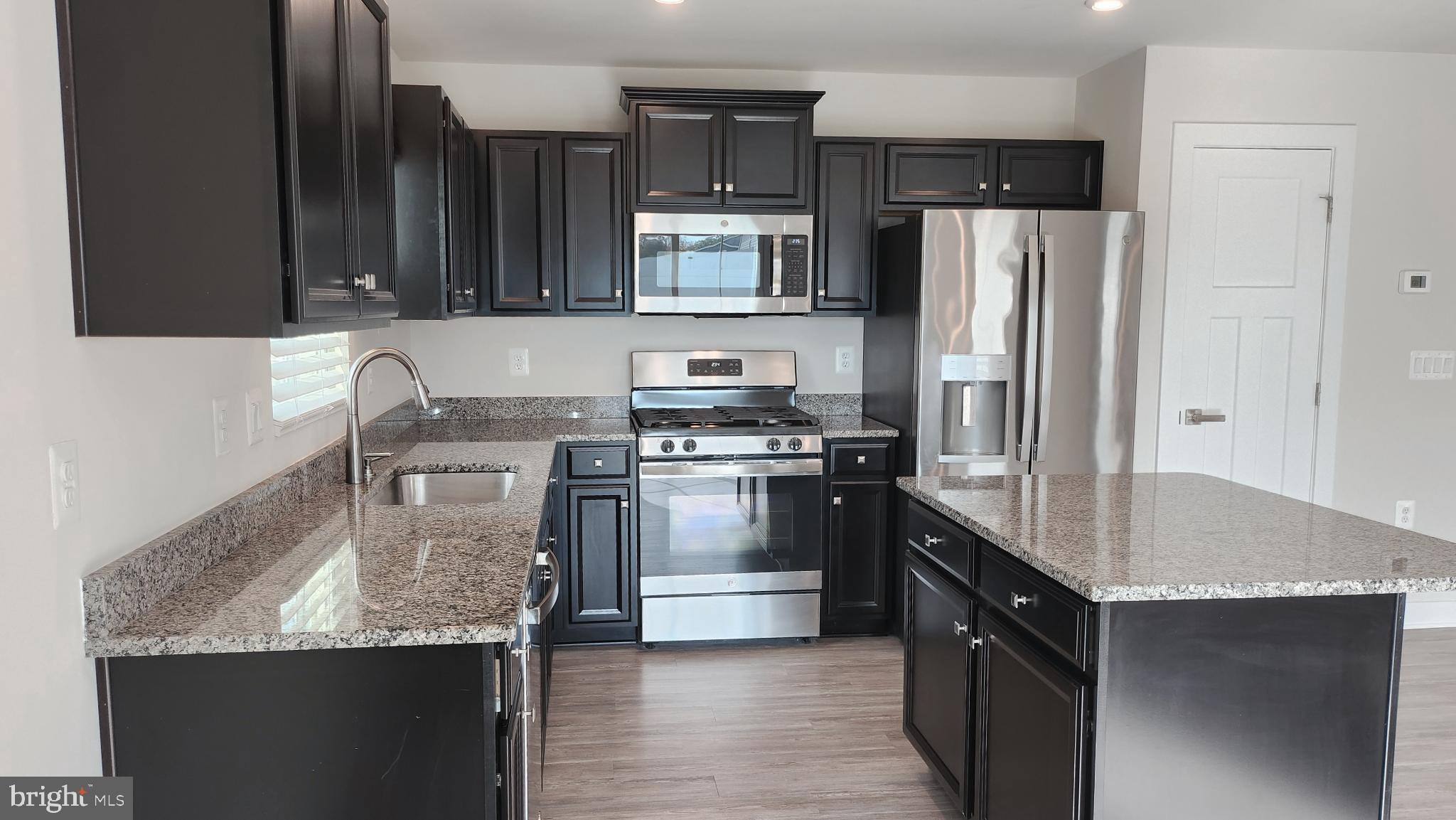 THE LAKES AT MARTINSBURG - Residential