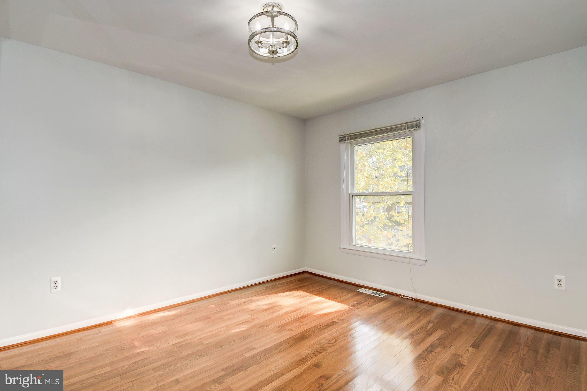 WINDSOR PARK - Residential