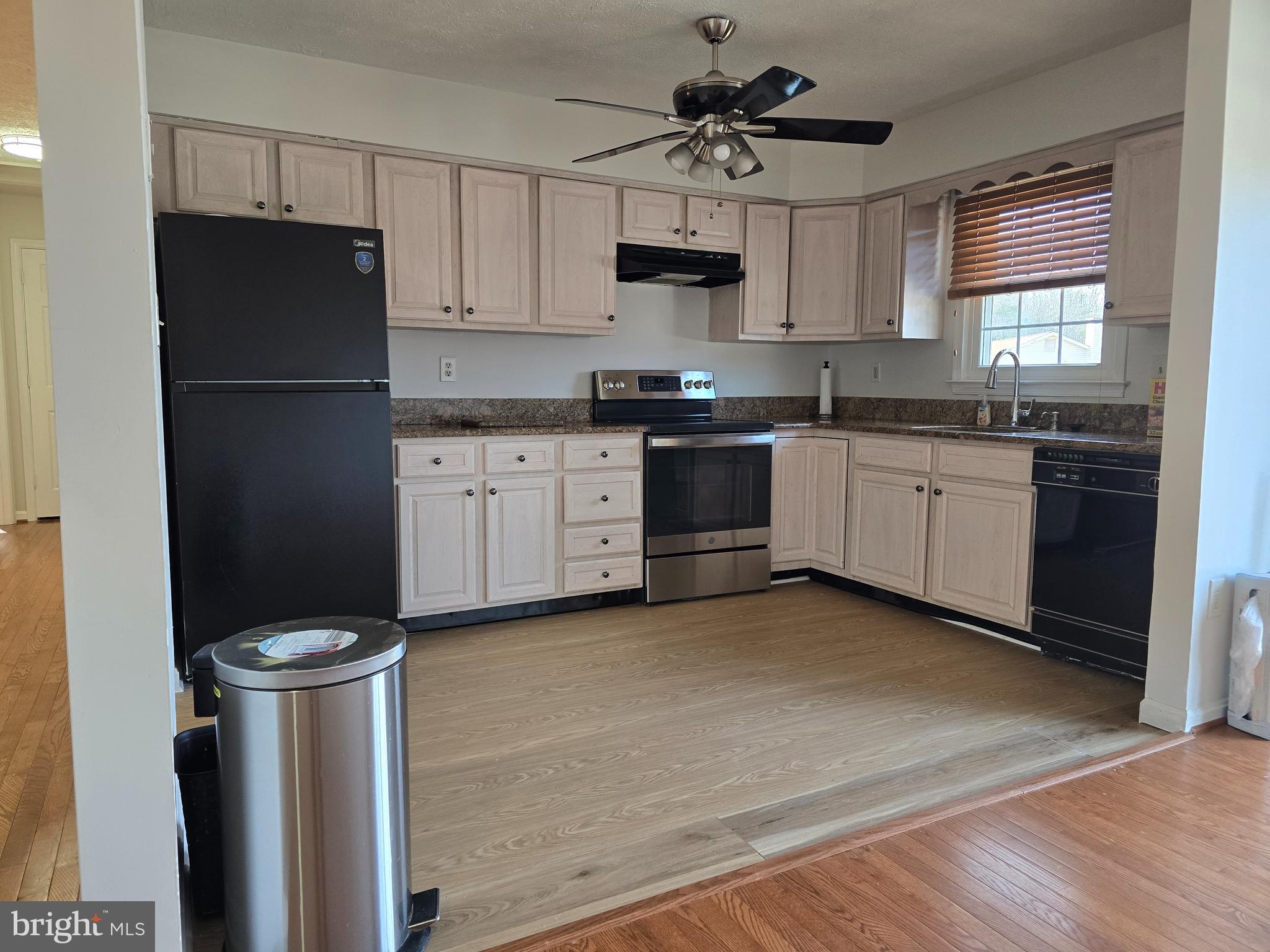 CLINTON DALE ESTATES - Residential