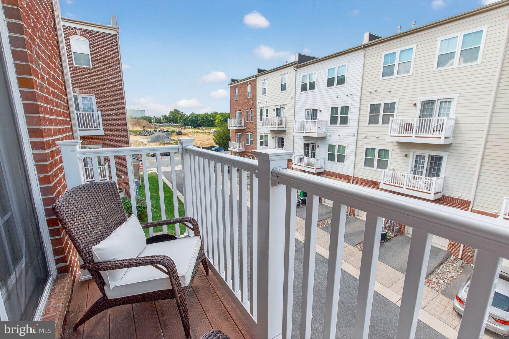 PARKLANDS AT WATKINS MILL - Residential