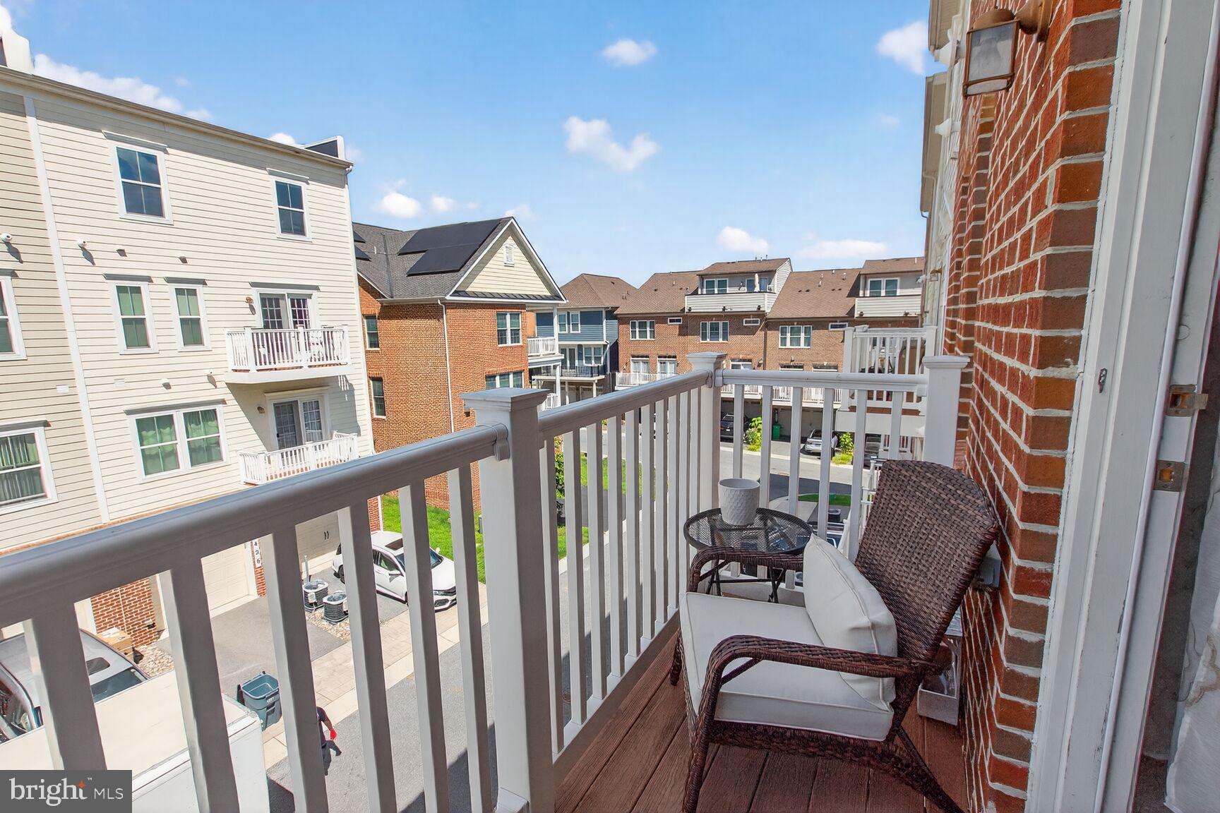 PARKLANDS AT WATKINS MILL - Residential