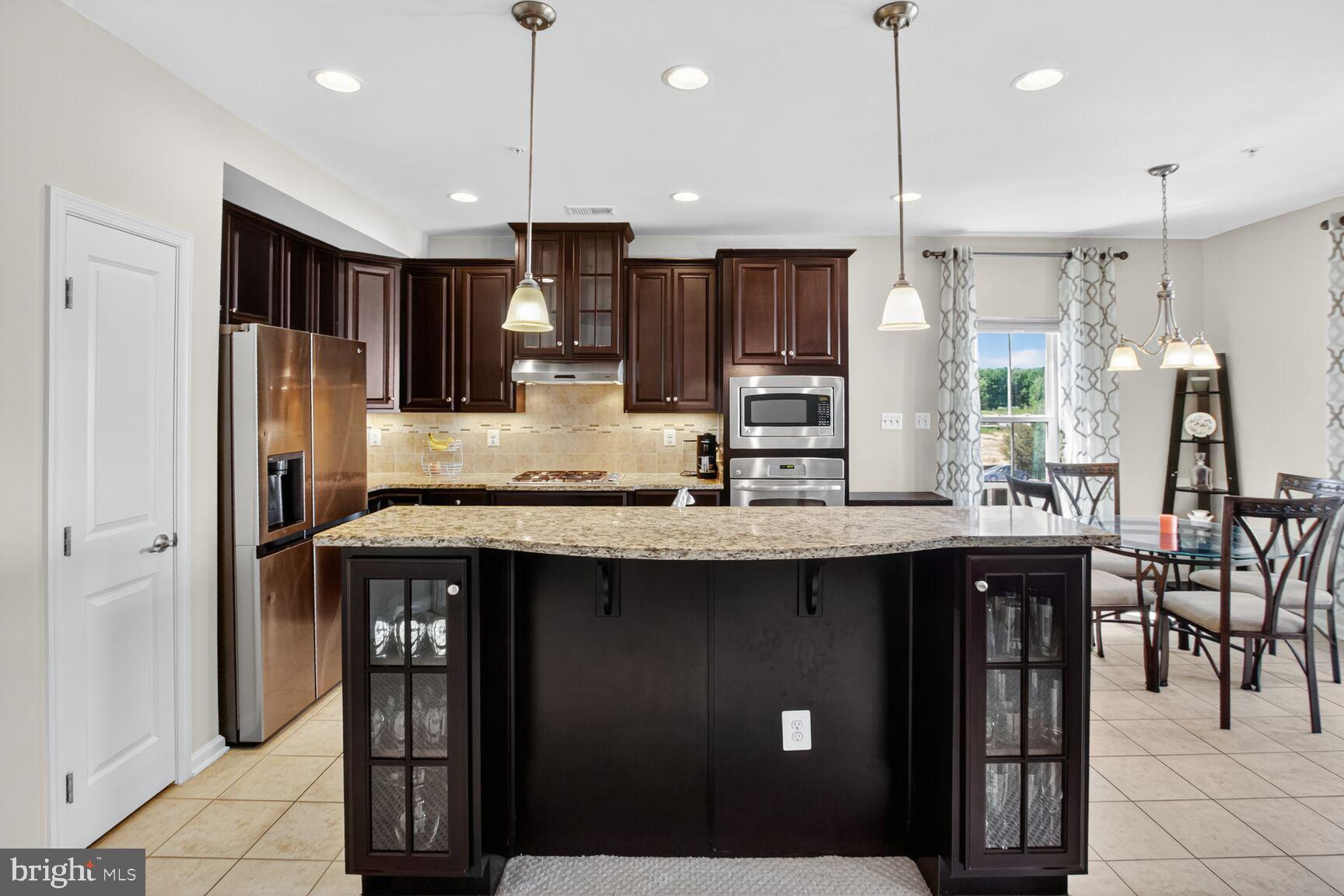 446 BLUE FLAX PLACE 446
