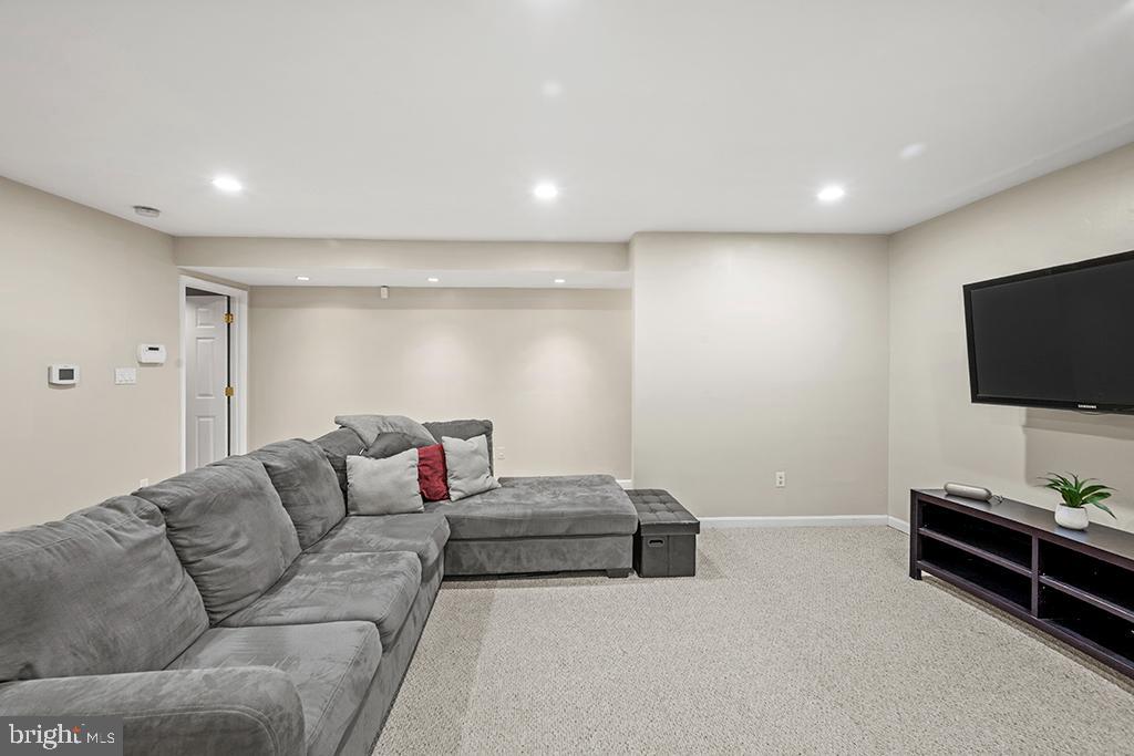 CEDAR VALLEY CONDOMINIUM - Residential