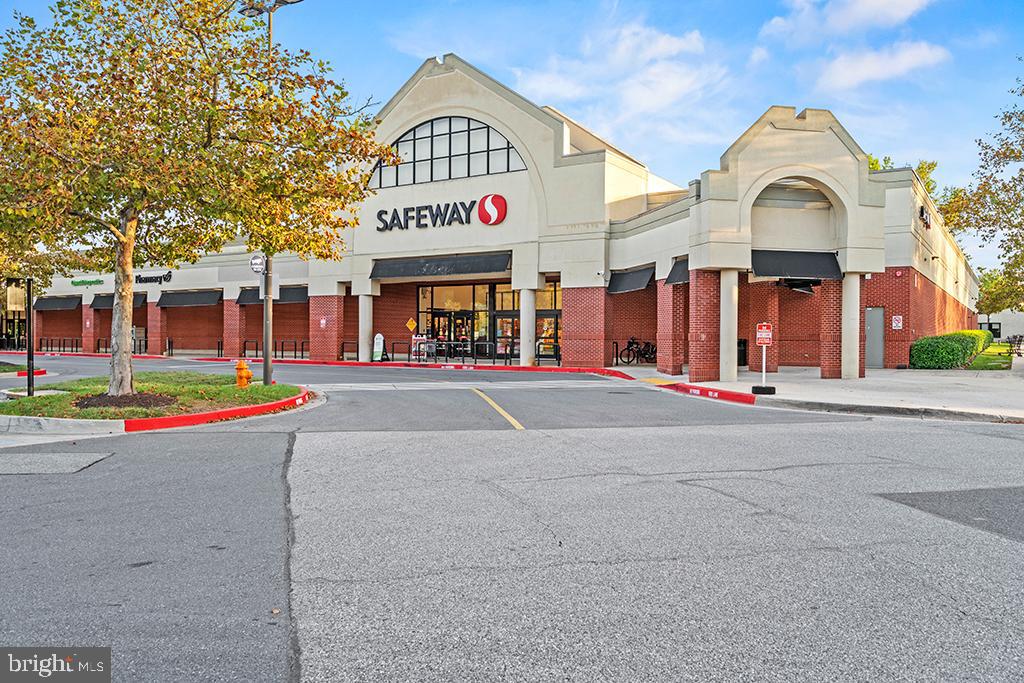 CEDAR VALLEY CONDOMINIUM - Residential