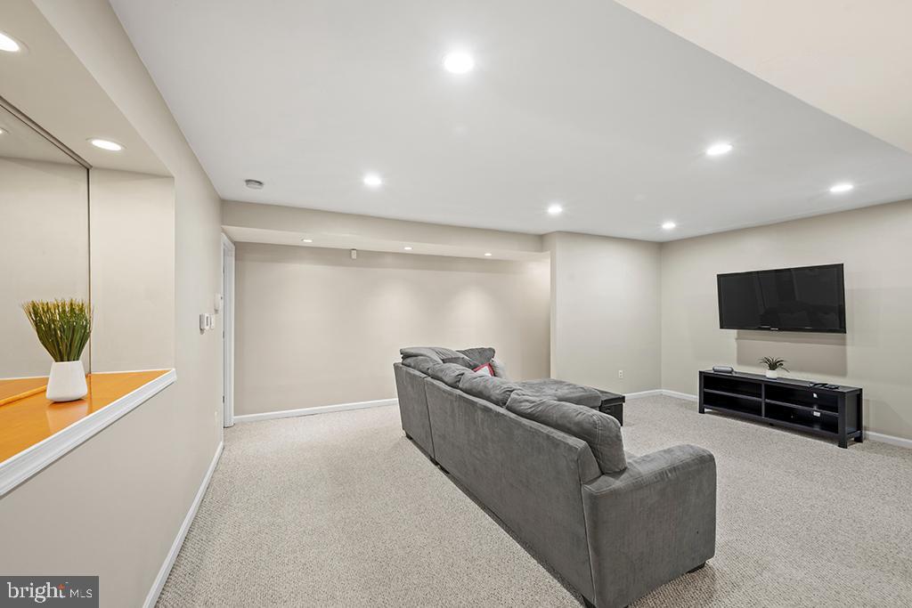 CEDAR VALLEY CONDOMINIUM - Residential