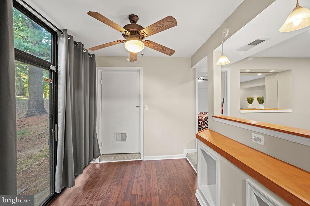 CEDAR VALLEY CONDOMINIUM - Residential