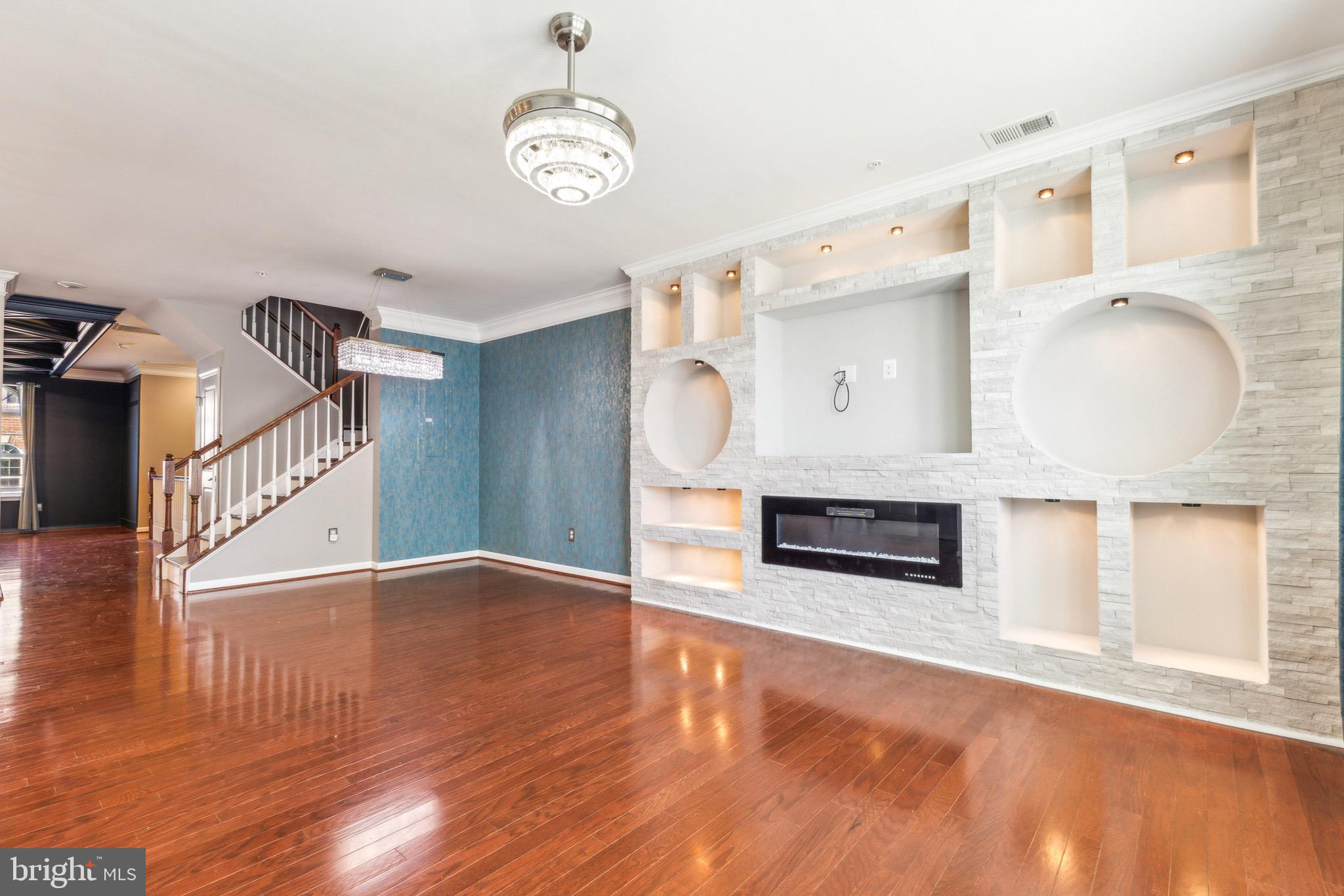 BRIARWOOD - Residential