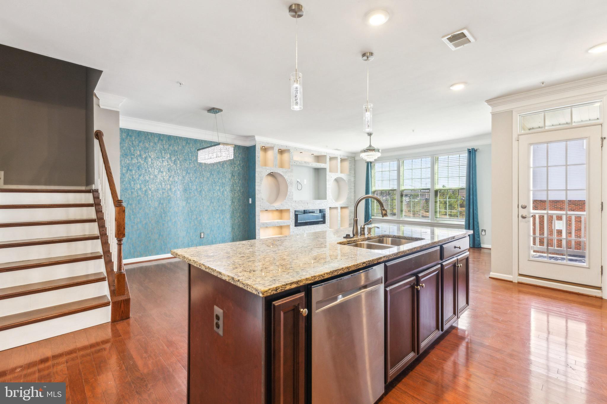 BRIARWOOD - Residential