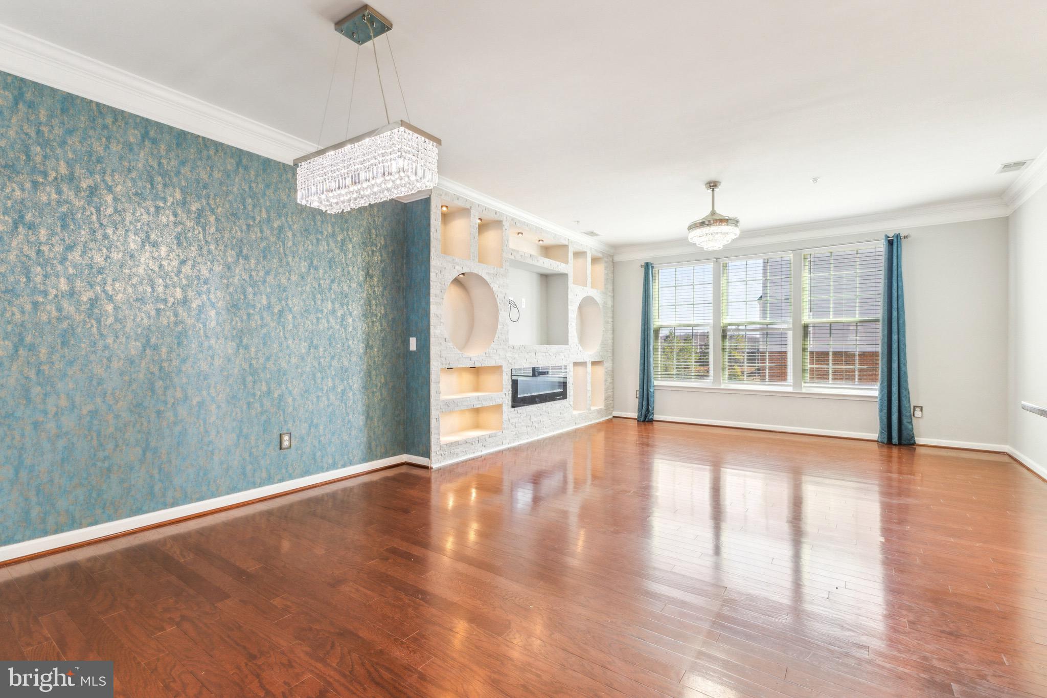 BRIARWOOD - Residential