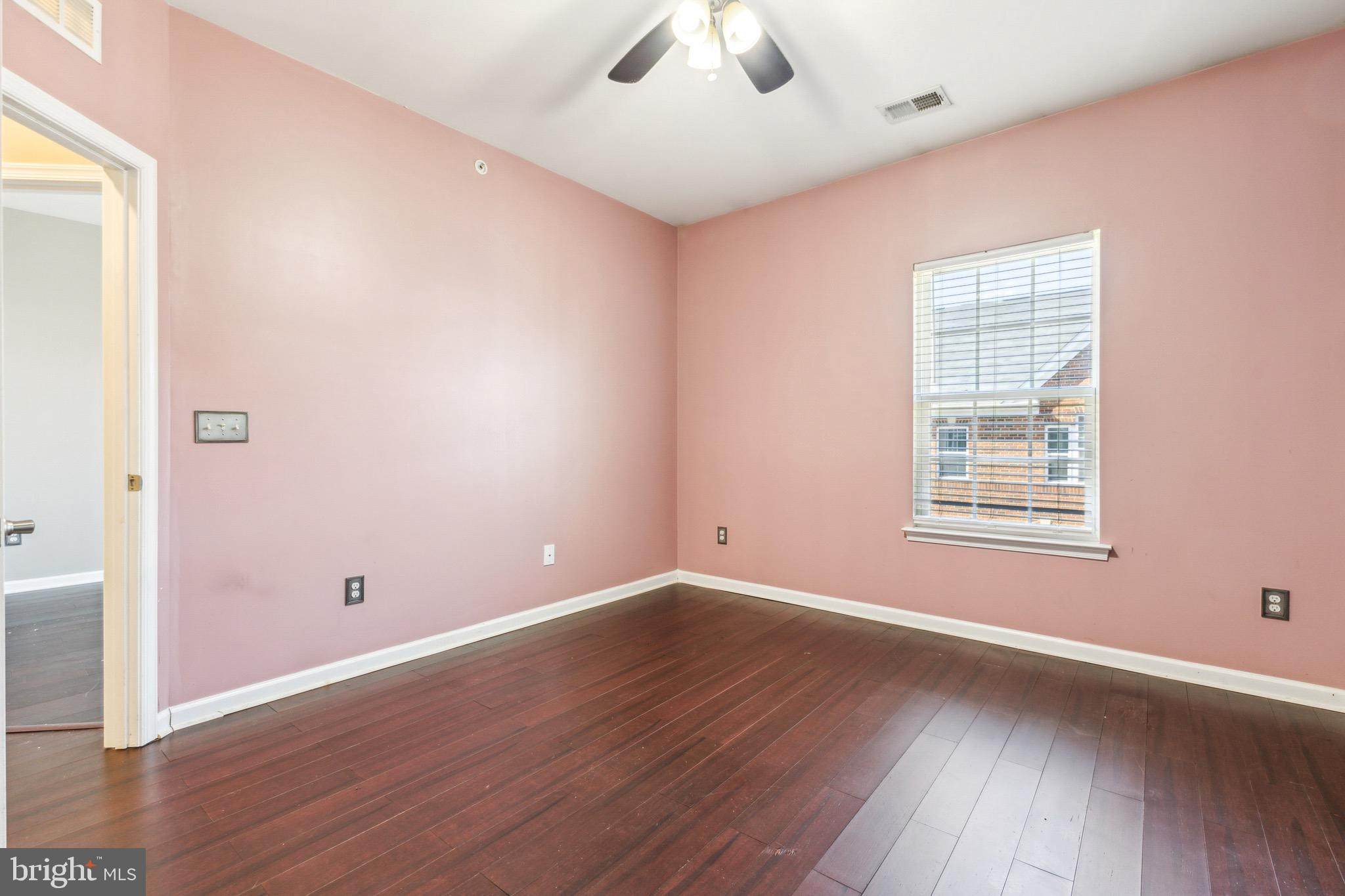 BRIARWOOD - Residential