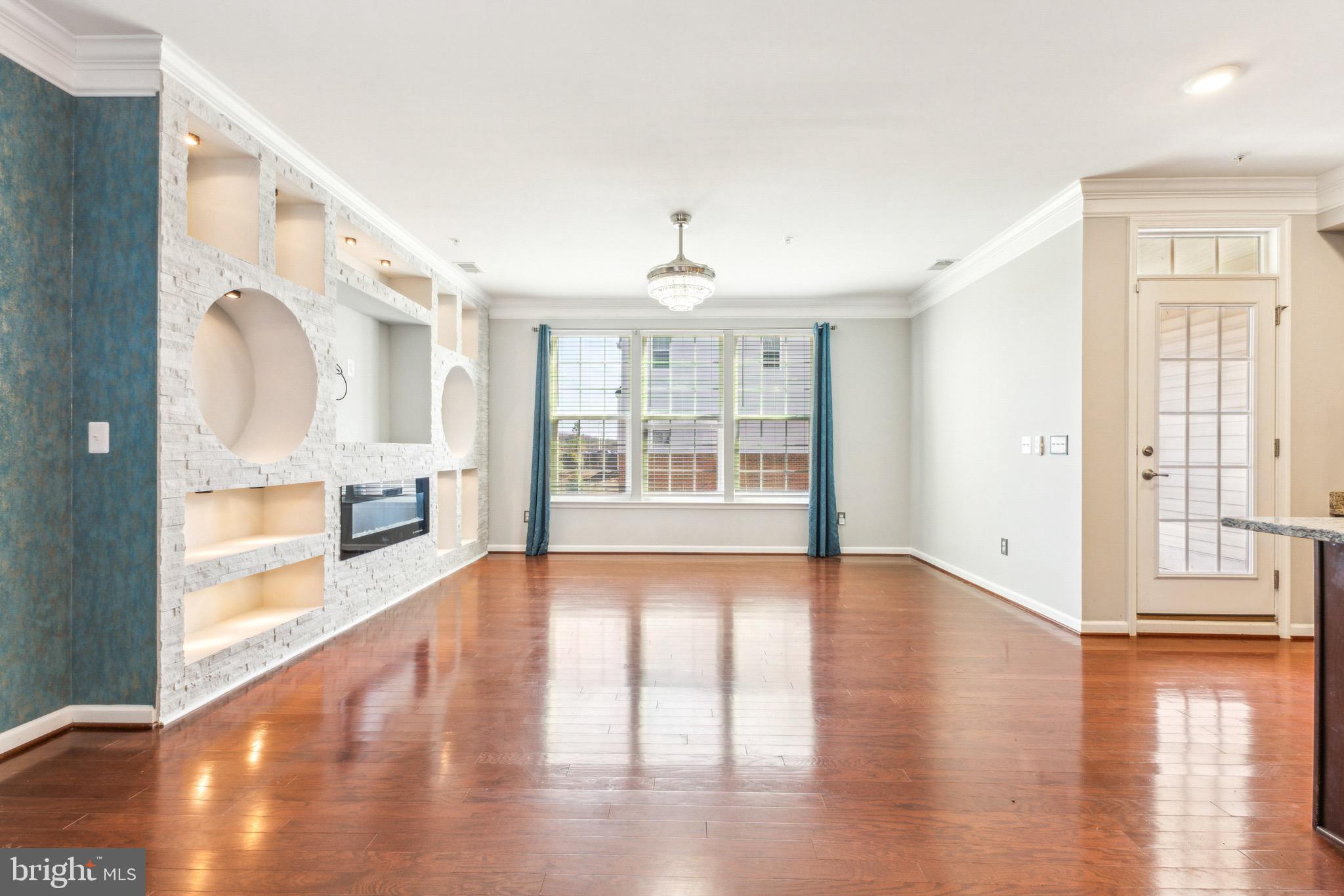 BRIARWOOD - Residential