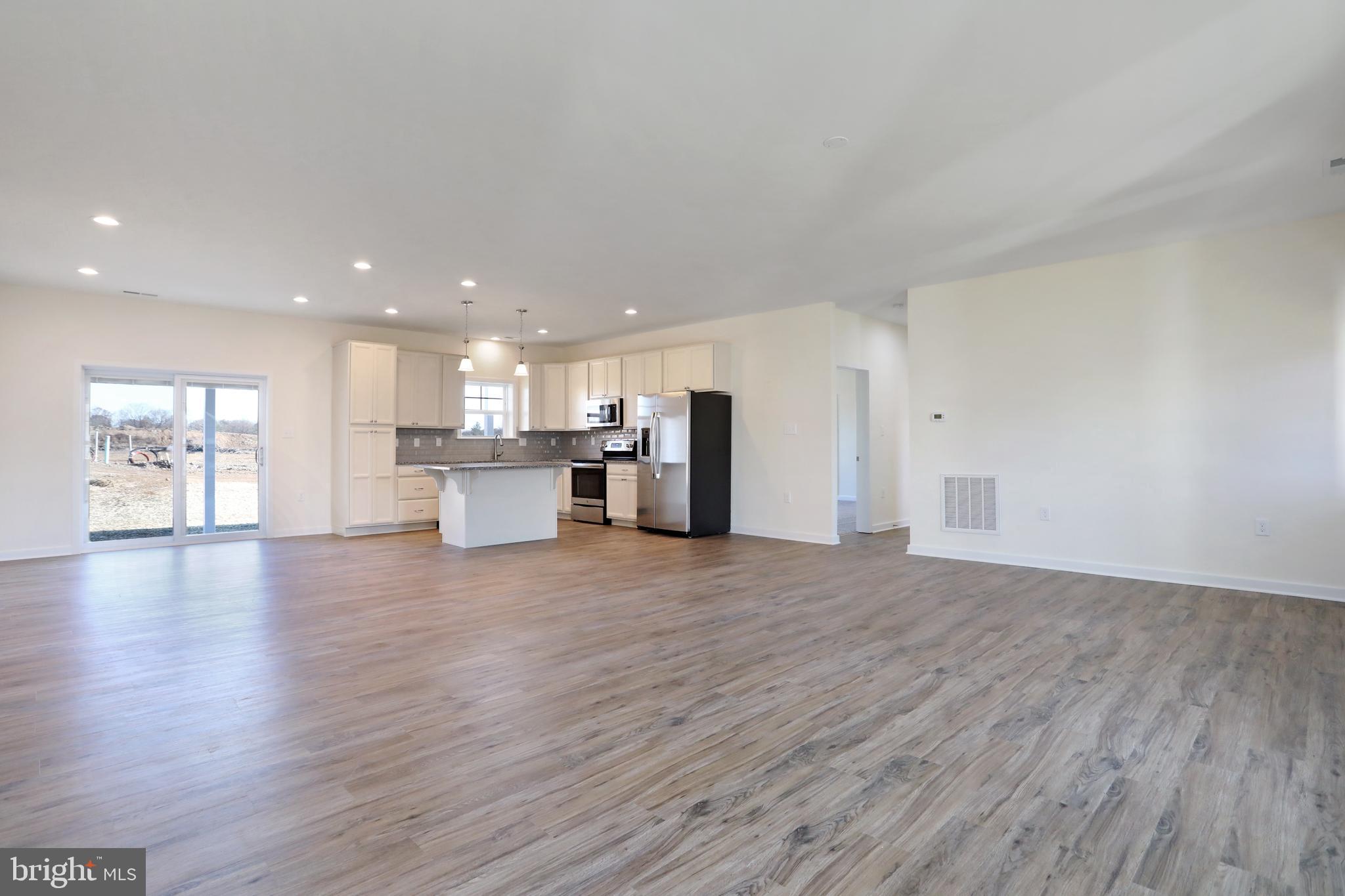 BRIDLE CREEK - Residential