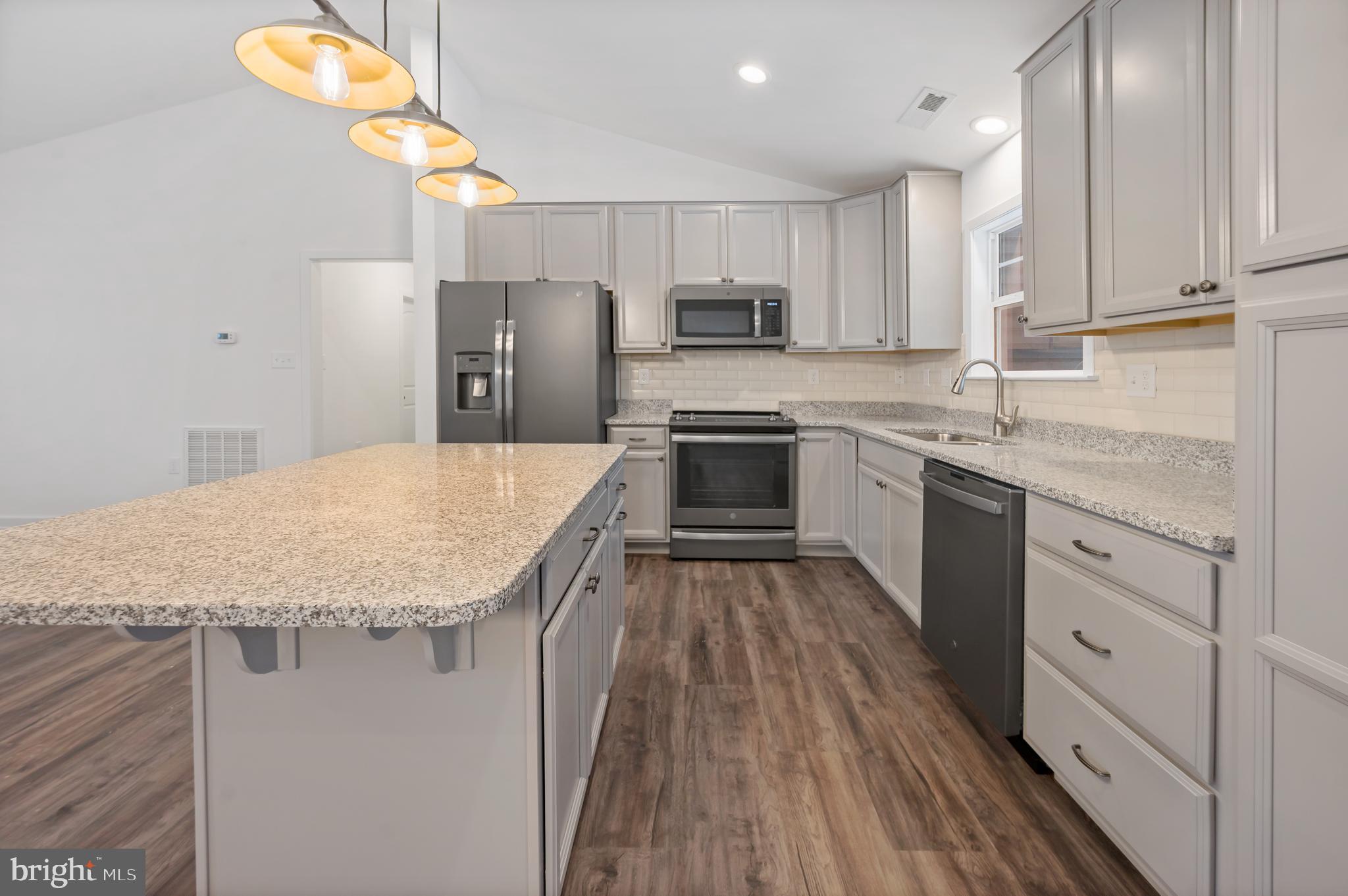 BRIDLE CREEK - Residential