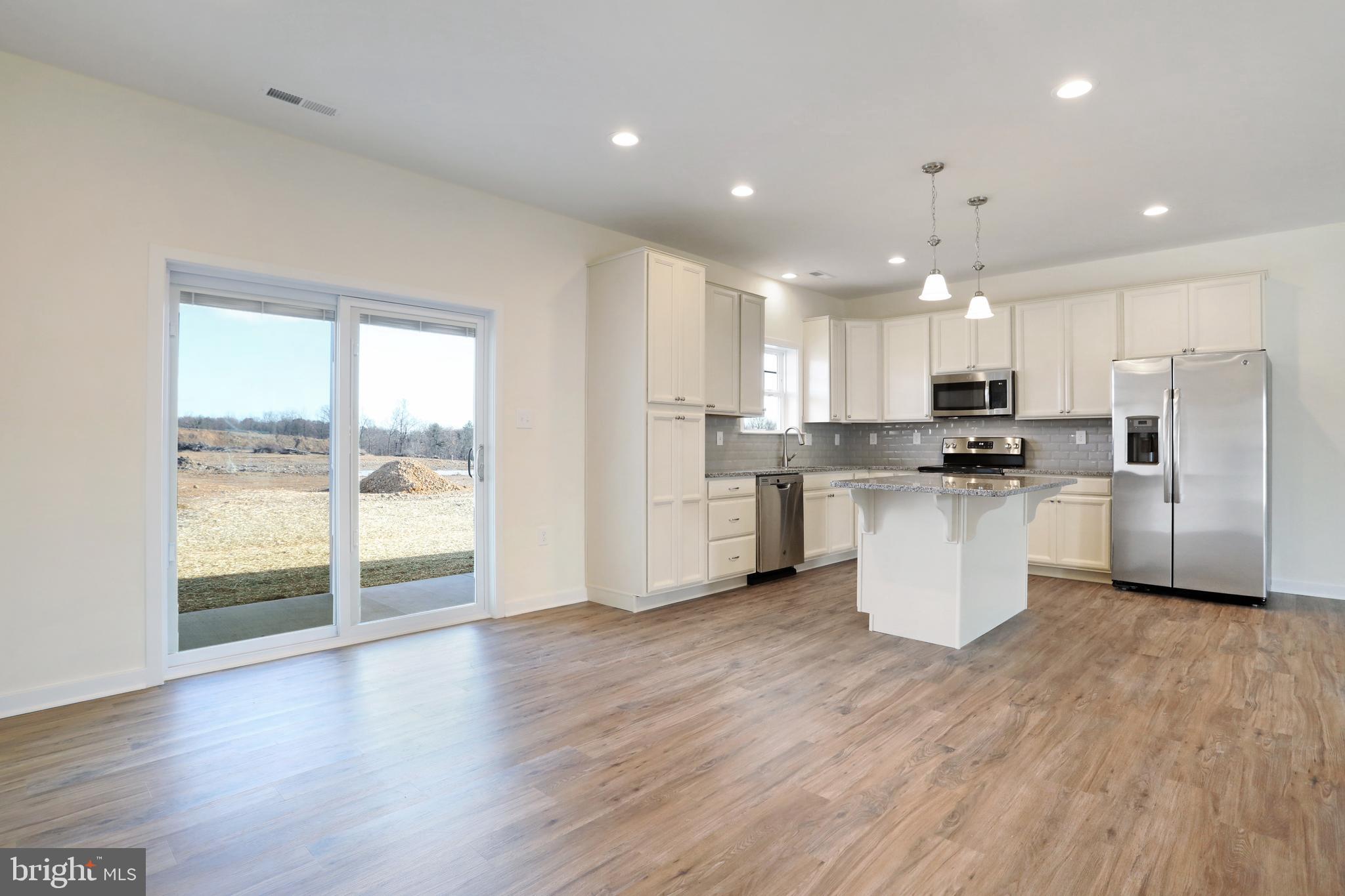 BRIDLE CREEK - Residential