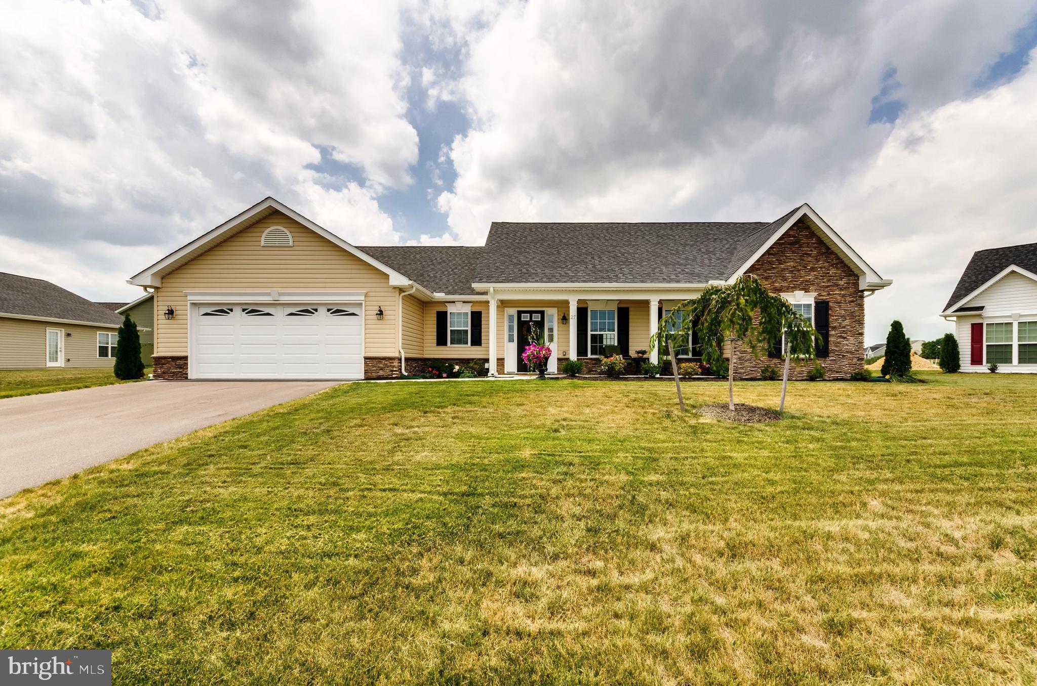 Lot 583 THOROUGHBRED TERRACE