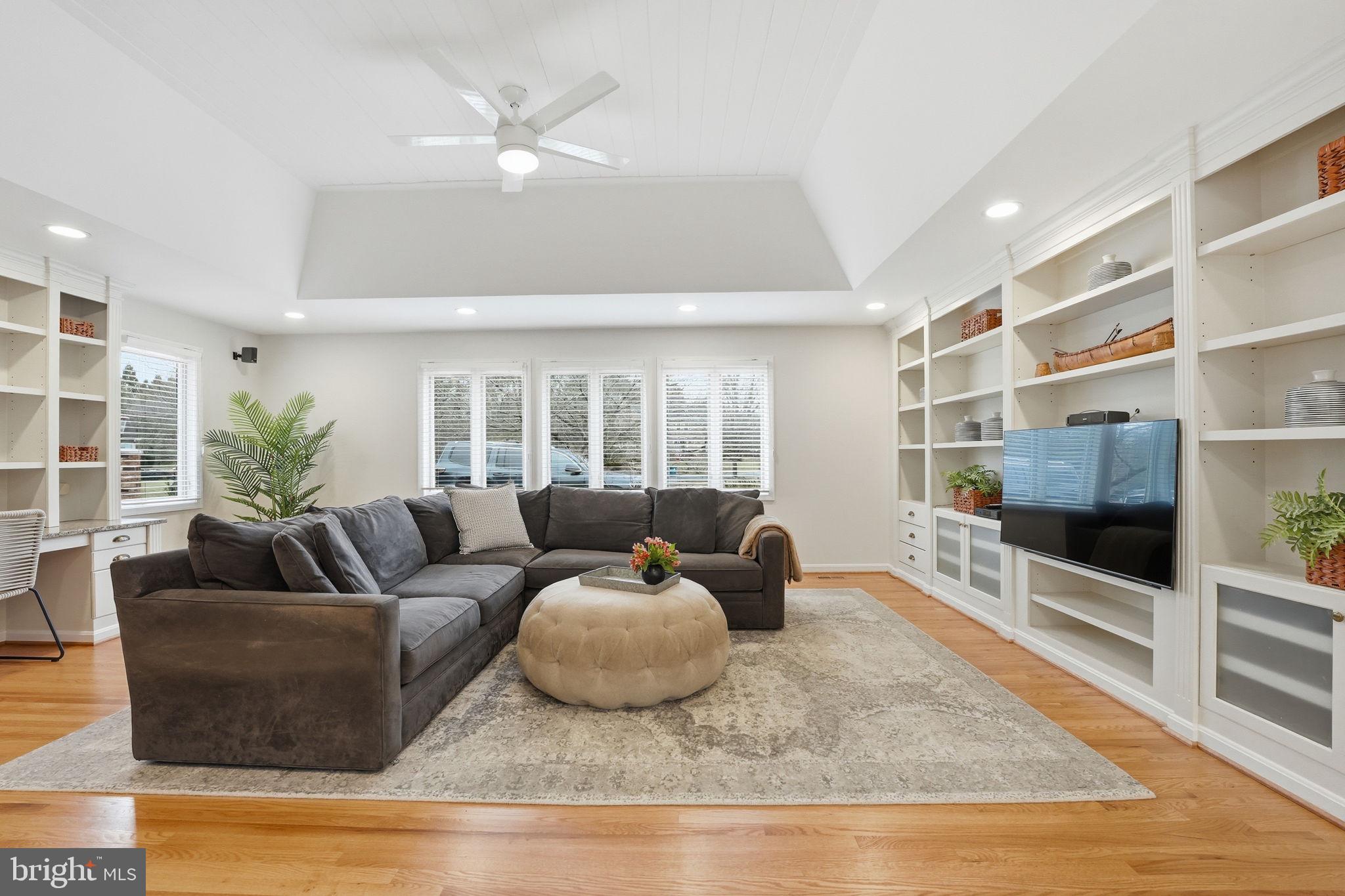 WOODHAVEN - Residential