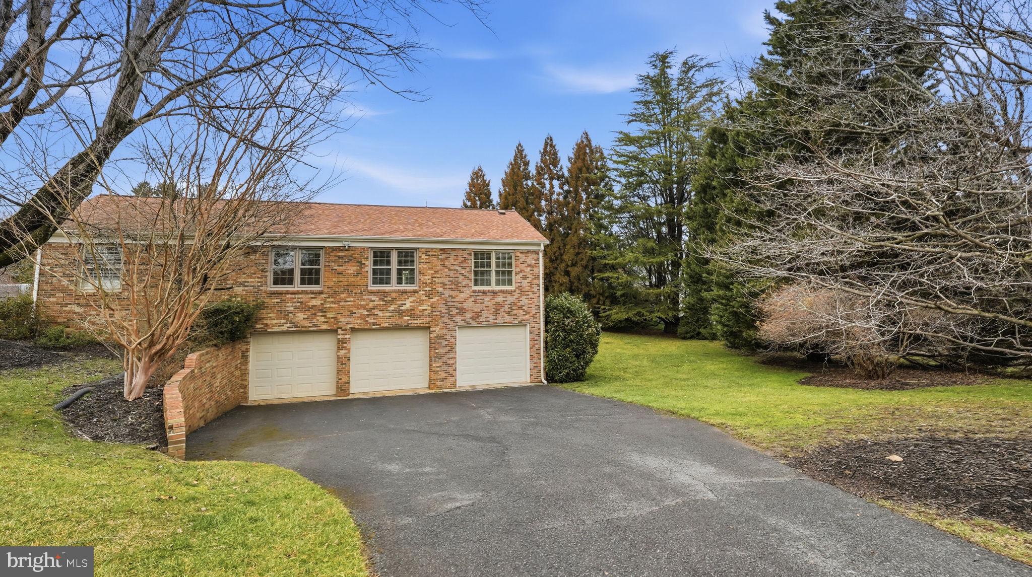 WOODHAVEN - Residential