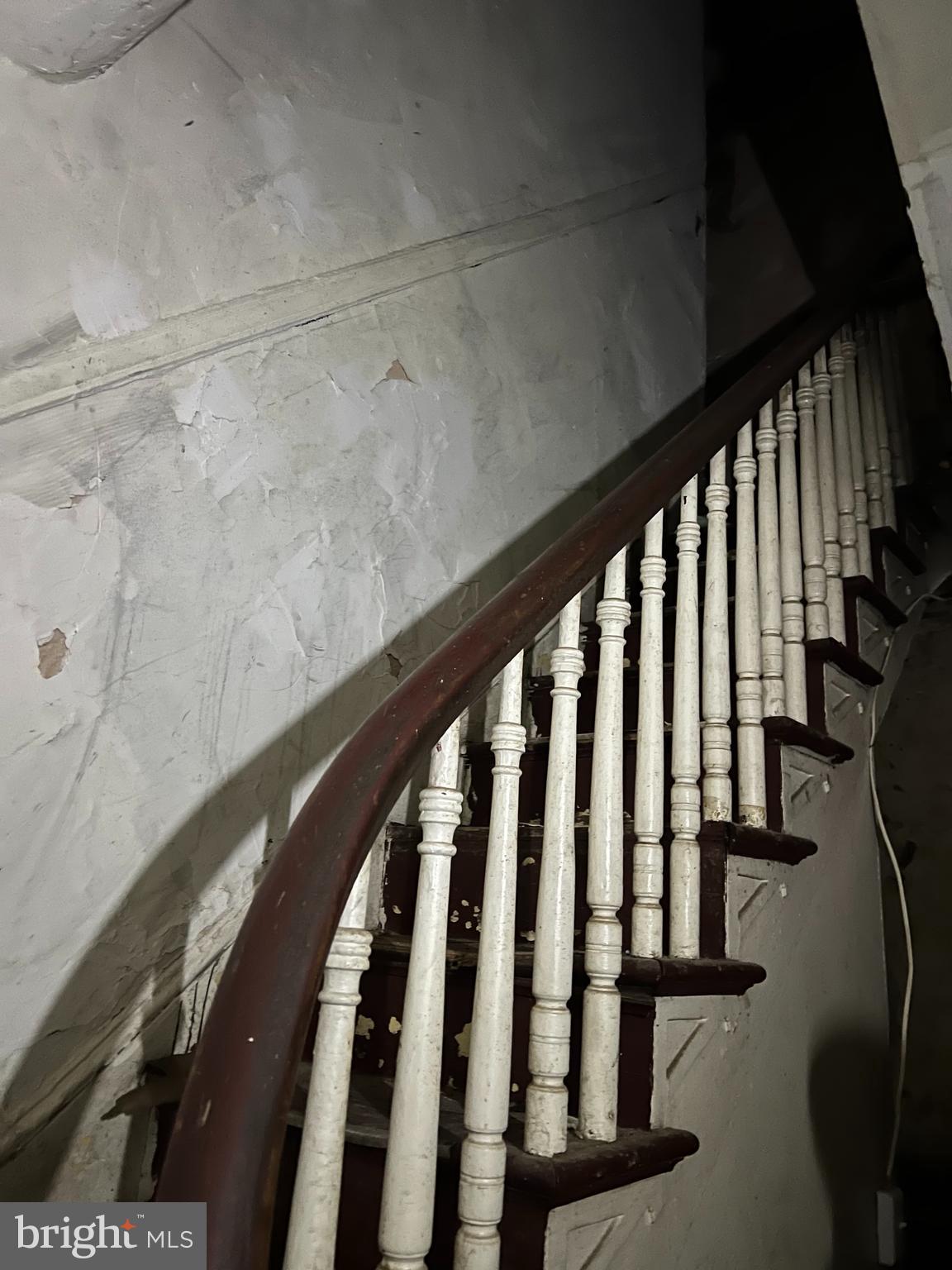 BROADWAY EAST - Residential